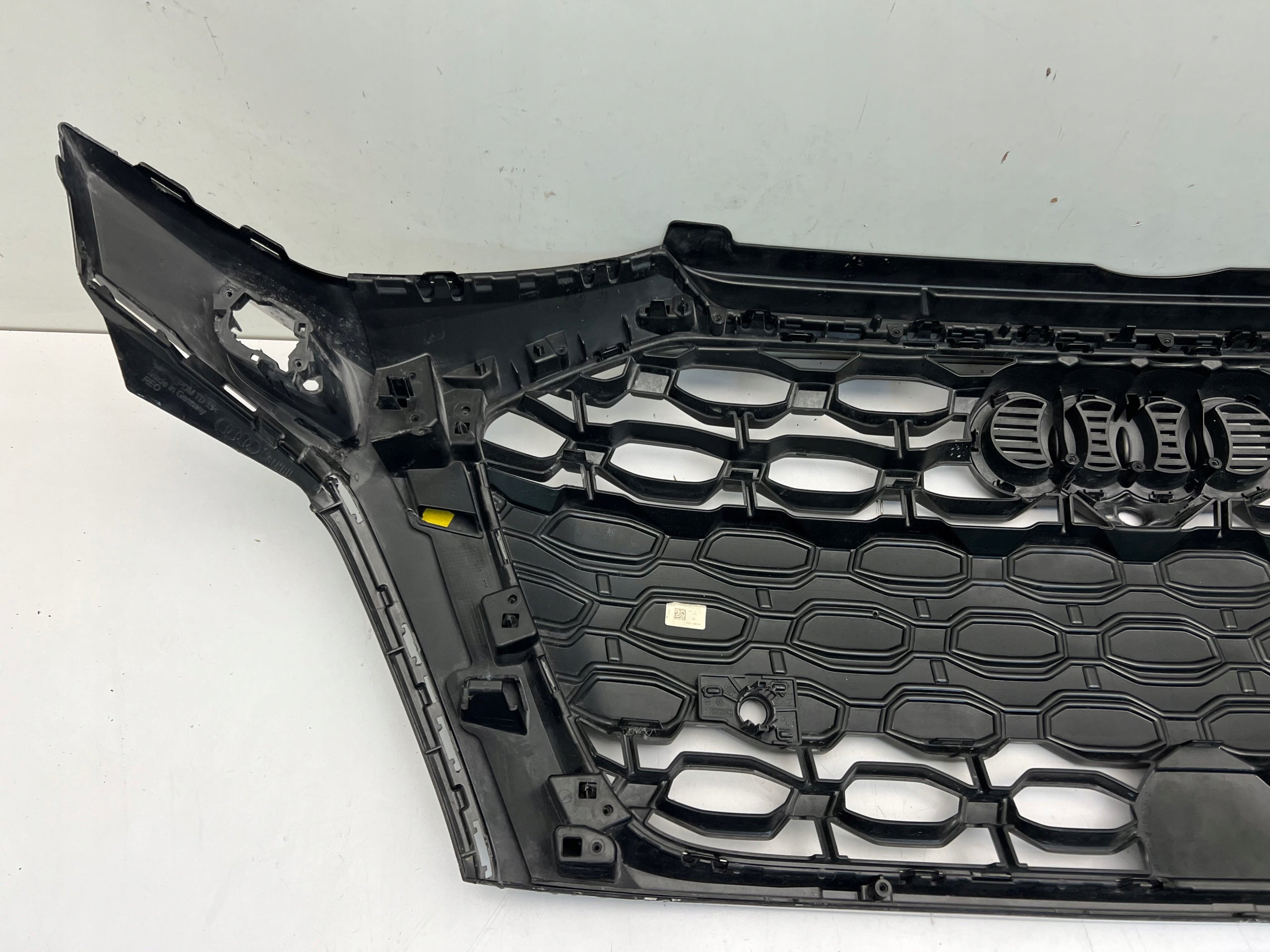 Kühlergrill Audi AM RS3 A3 8Y FRONTGRILL 8Y0807725 Kühlergitter