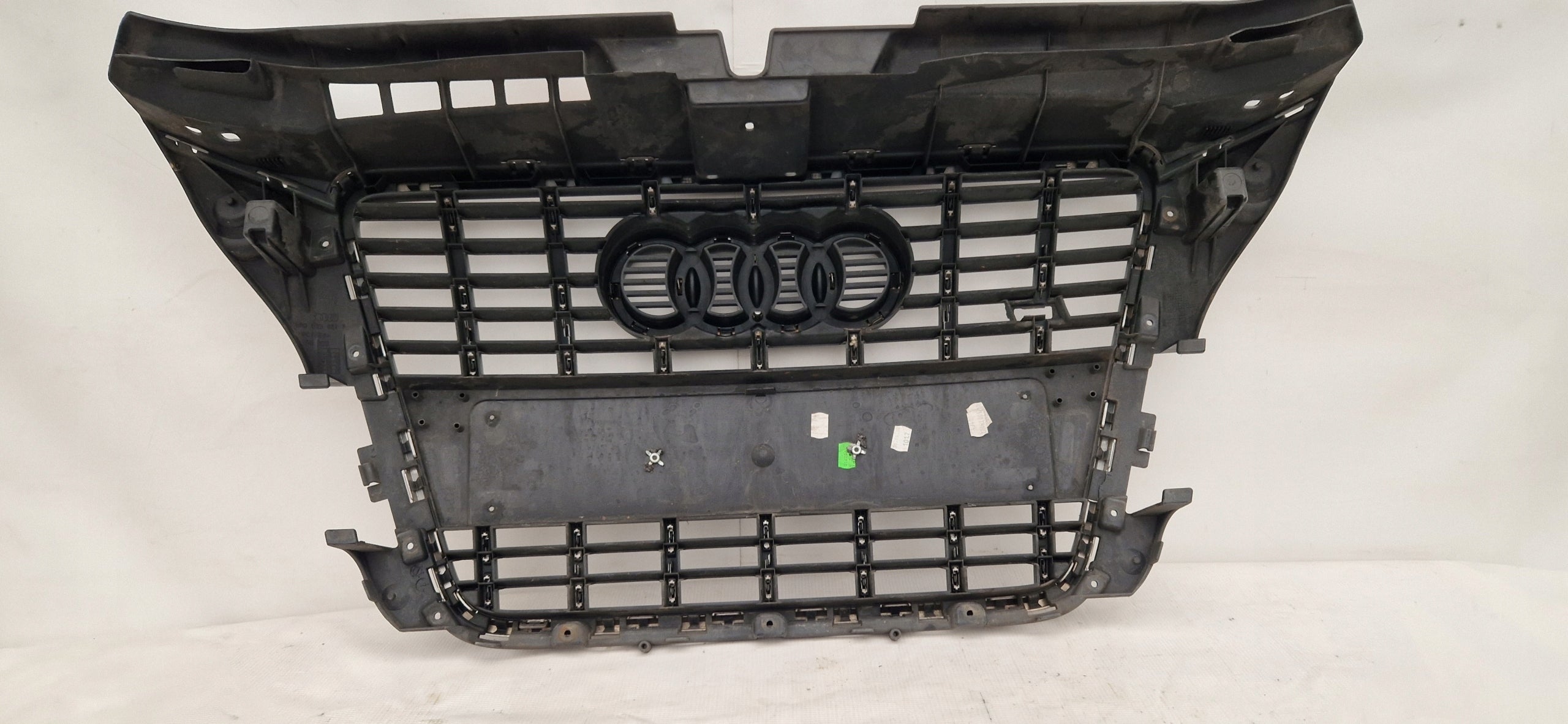 Kühlergrill Audi A3 S3 FRONTGRILL 8P0853651 Kühlergitter