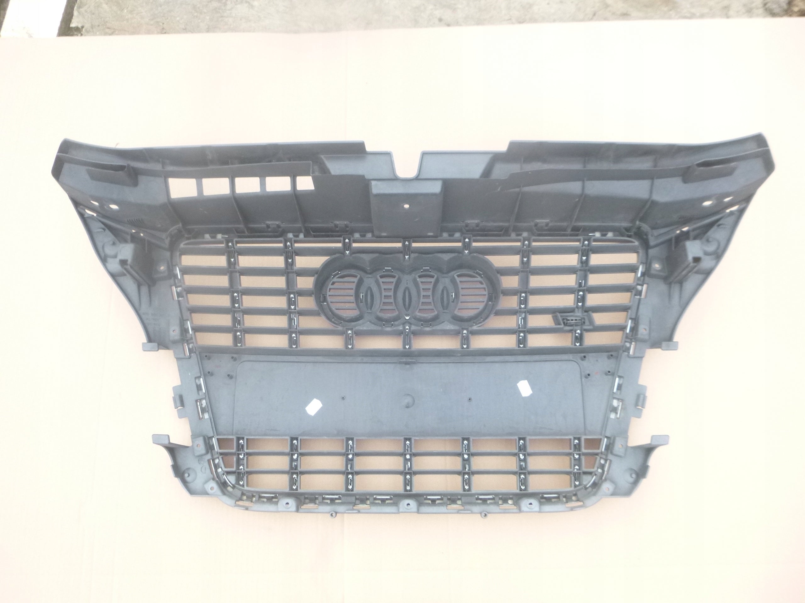 Kühlergrill Audi A3 S3 FRONTGRILL 8P0853651F8 Kühlergitter