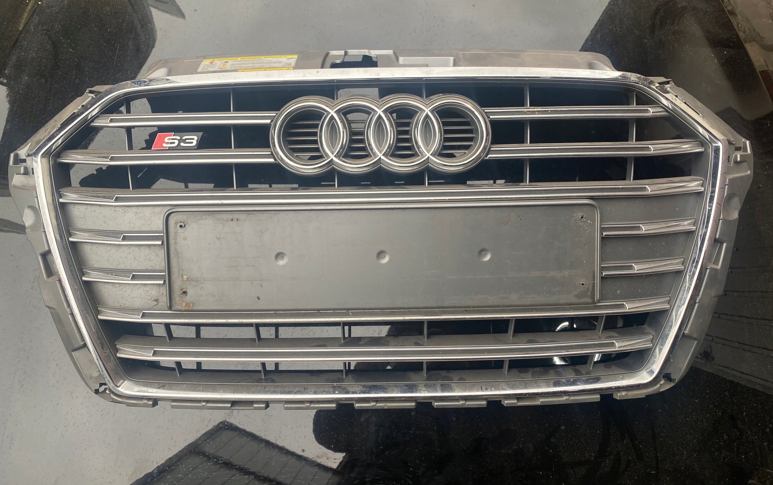 Kühlergrill Audi A3 S3 FRONTGRILL 8V3853651AC Kühlergitter