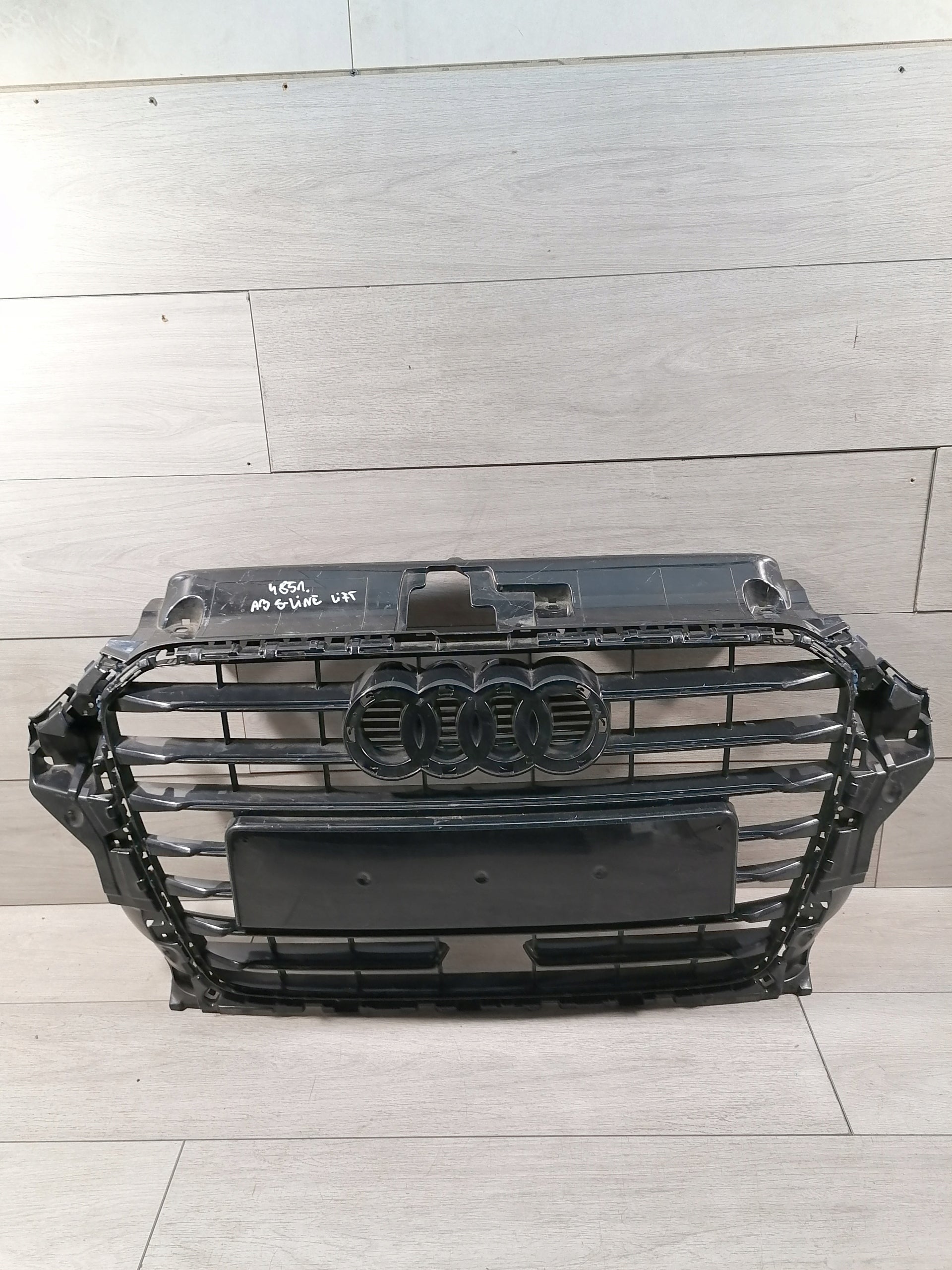  Kühlergrill Audi A3 S3 FRONTGRILL 8V3853651AG Kühlergitter product image