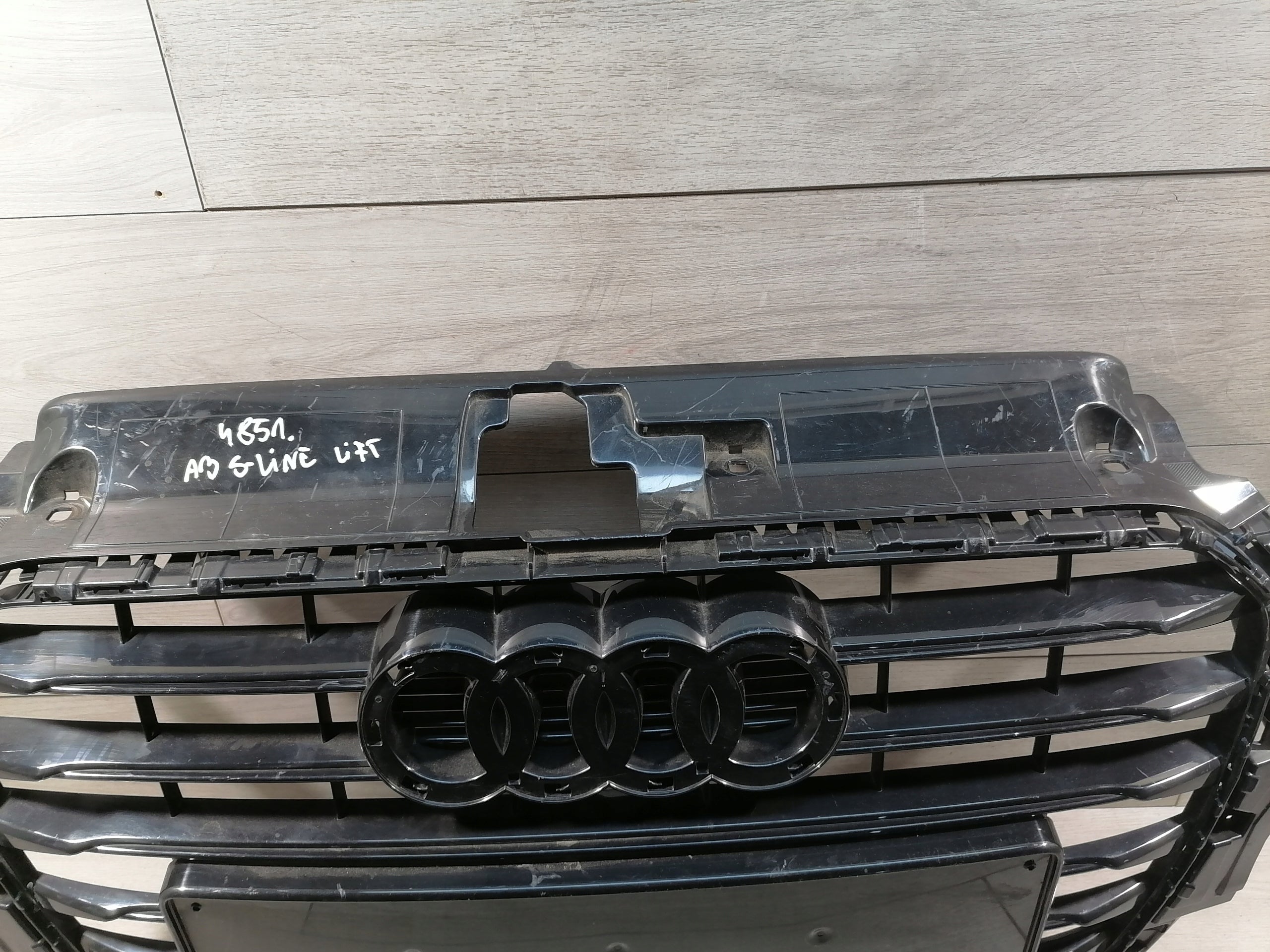 Kühlergrill Audi A3 S3 FRONTGRILL 8V3853651AG Kühlergitter