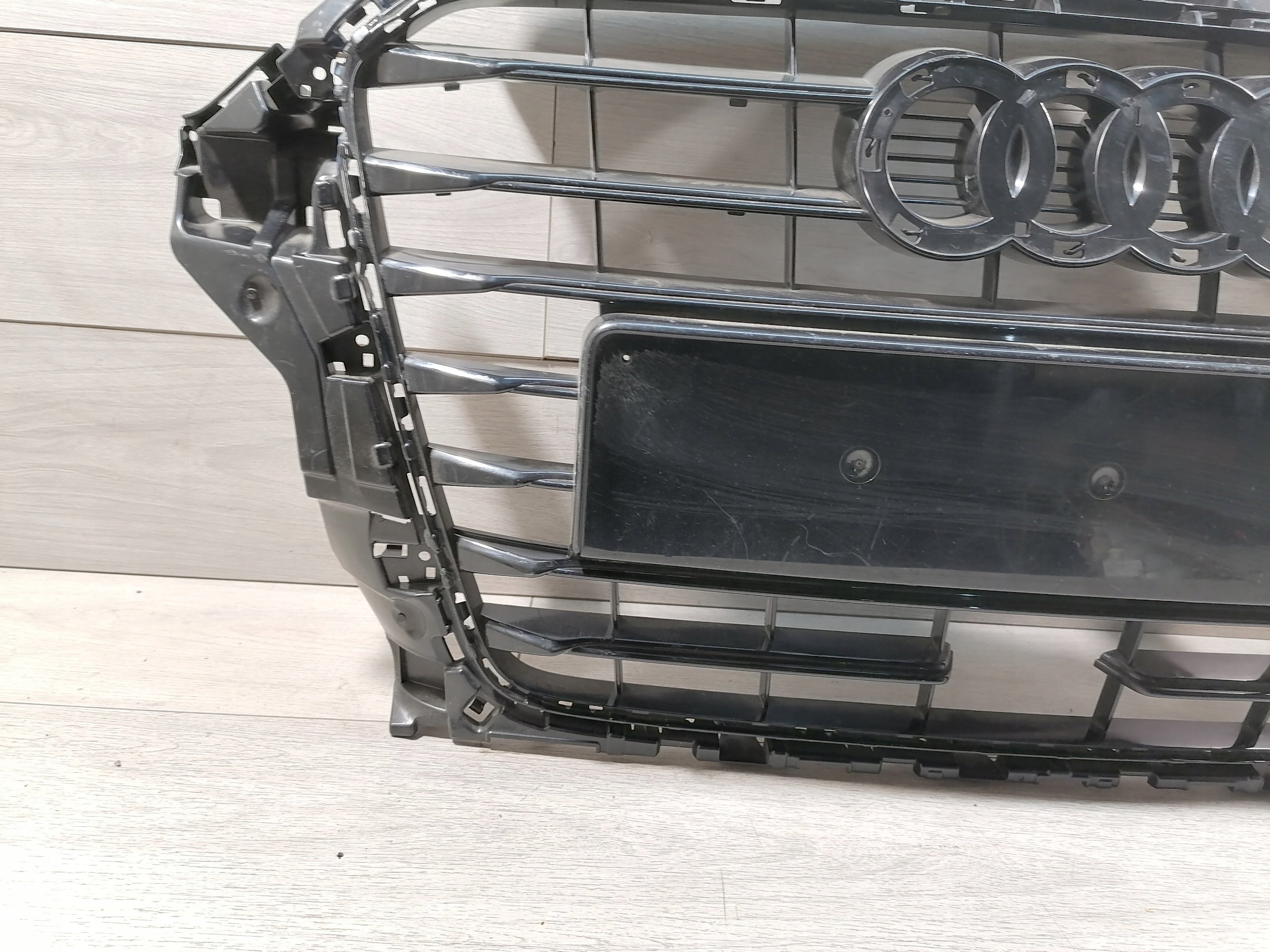 Kühlergrill Audi A3 S3 FRONTGRILL 8V3853651AG Kühlergitter