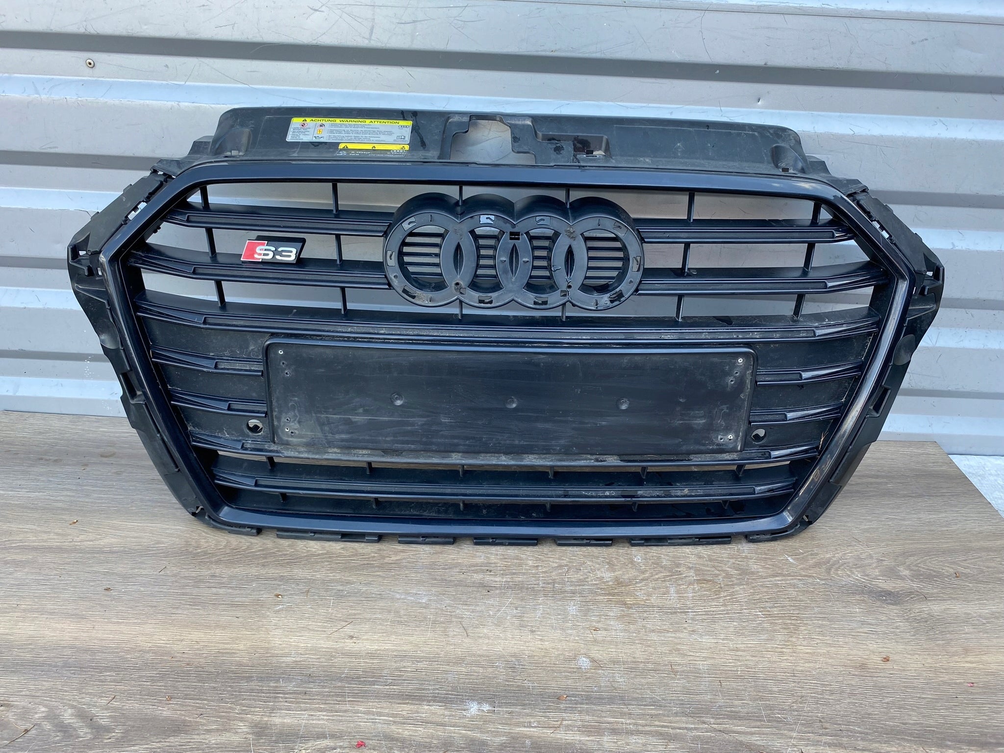 Kühlergrill Audi S3 A3 8V FRONTGRILL 8V3853651 Kühlergitter