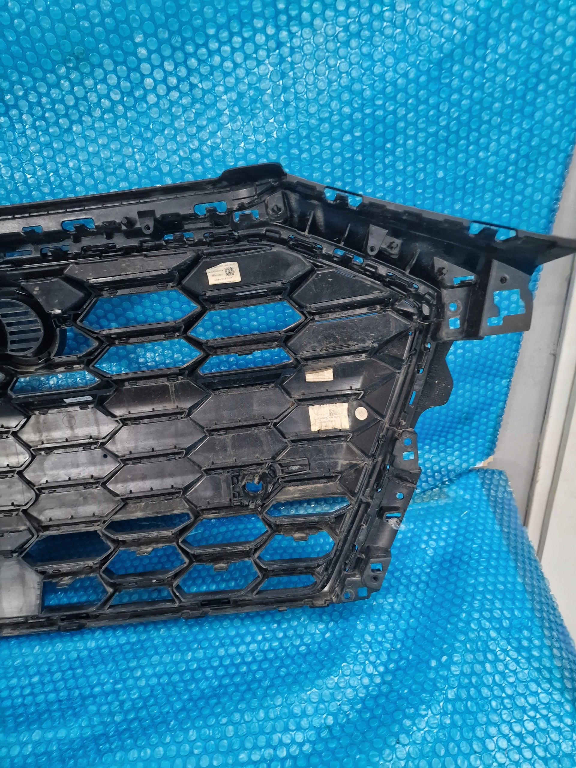 Kühlergrill Audi A3 S3 FRONTGRILL 8Y0853651C8 Kühlergitter