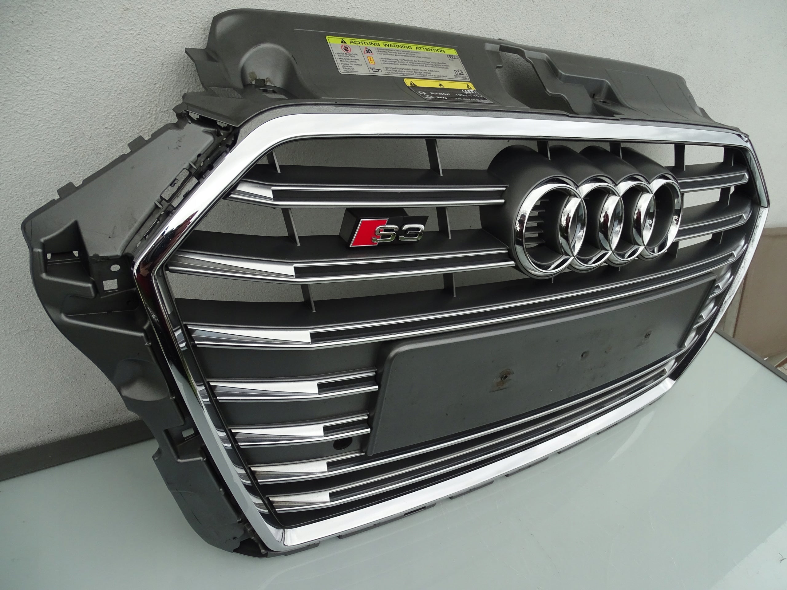 Kühlergrill Audi A3 S3 FRONTGRILL 8V3853651AC Kühlergitter