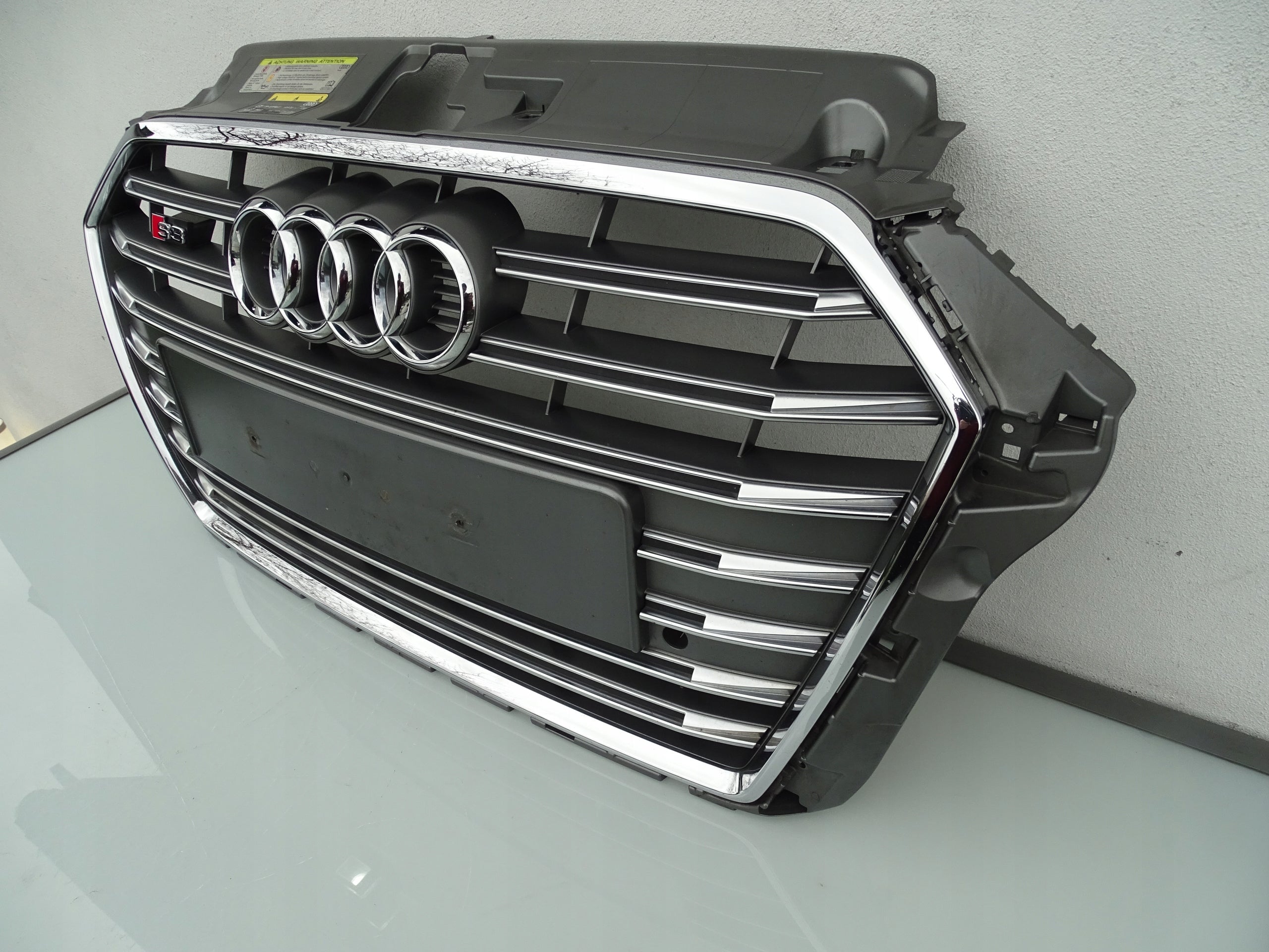 Kühlergrill Audi A3 S3 FRONTGRILL 8V3853651AC Kühlergitter