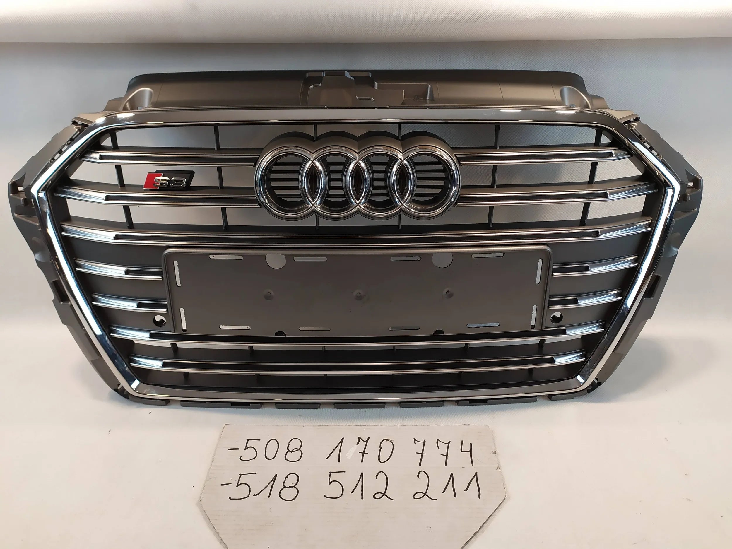 Kühlergrill Audi A3 S3 FRONTGRILL 8V3853651AC Kühlergitter