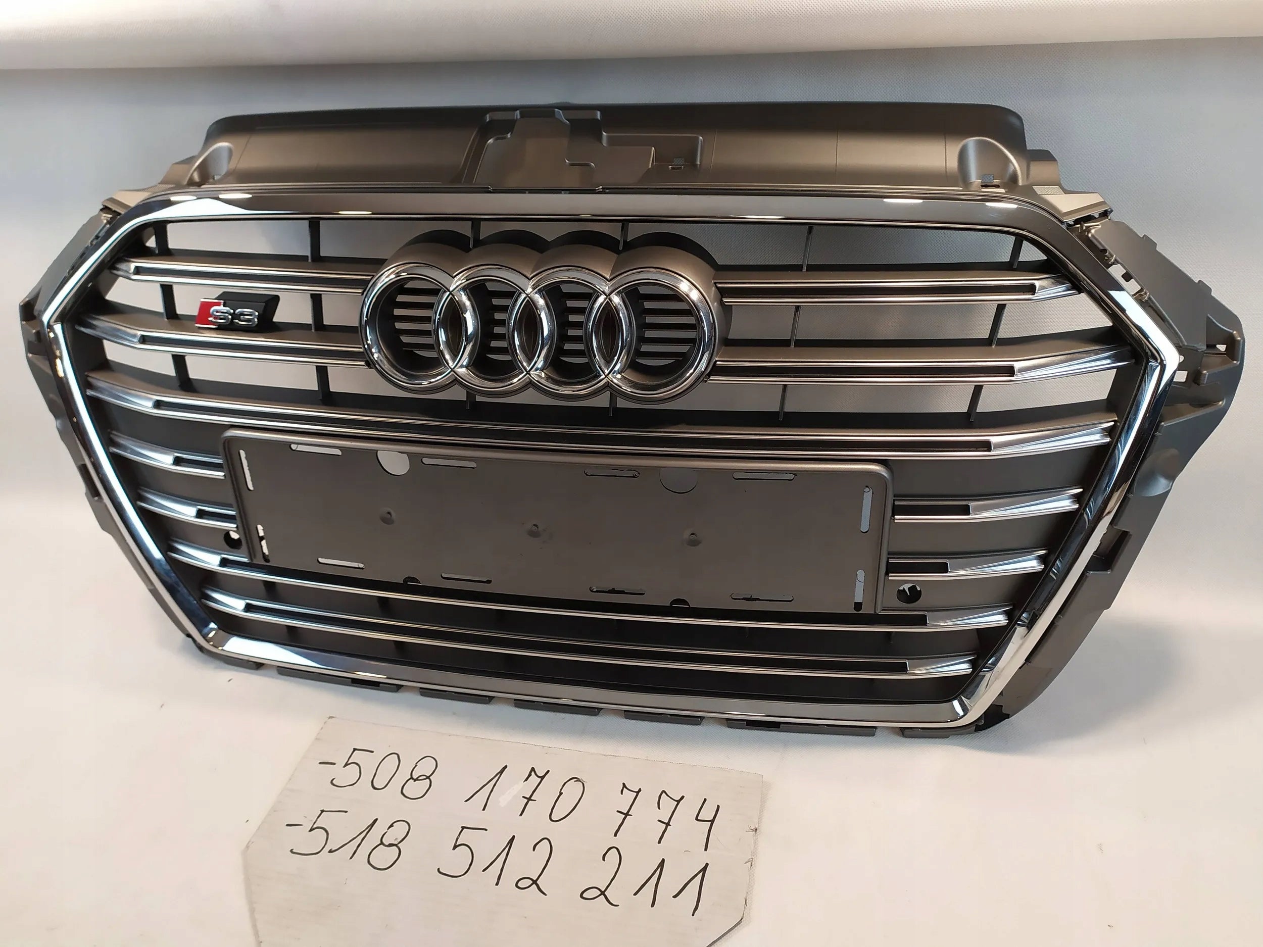 Kühlergrill Audi A3 S3 FRONTGRILL 8V3853651AC Kühlergitter