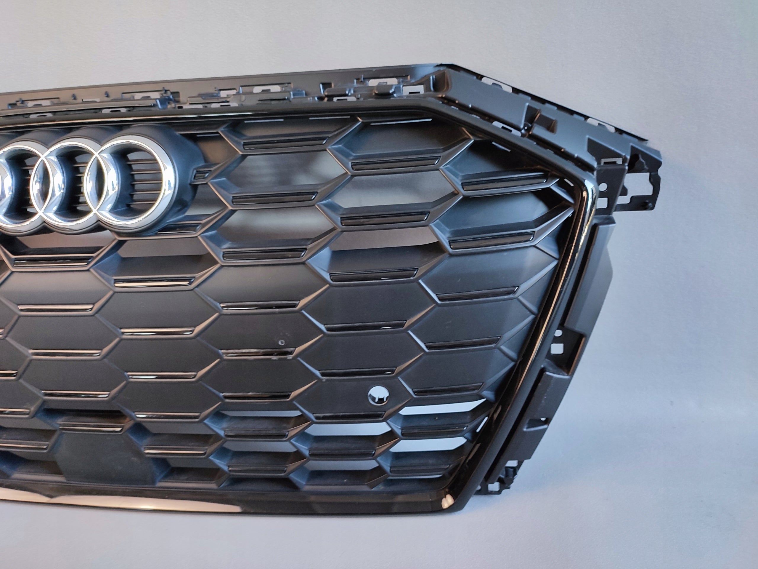 Kühlergrill Audi A3 8Y0 S3 FRONTGRILL 8Y0853651CC Kühlergitter