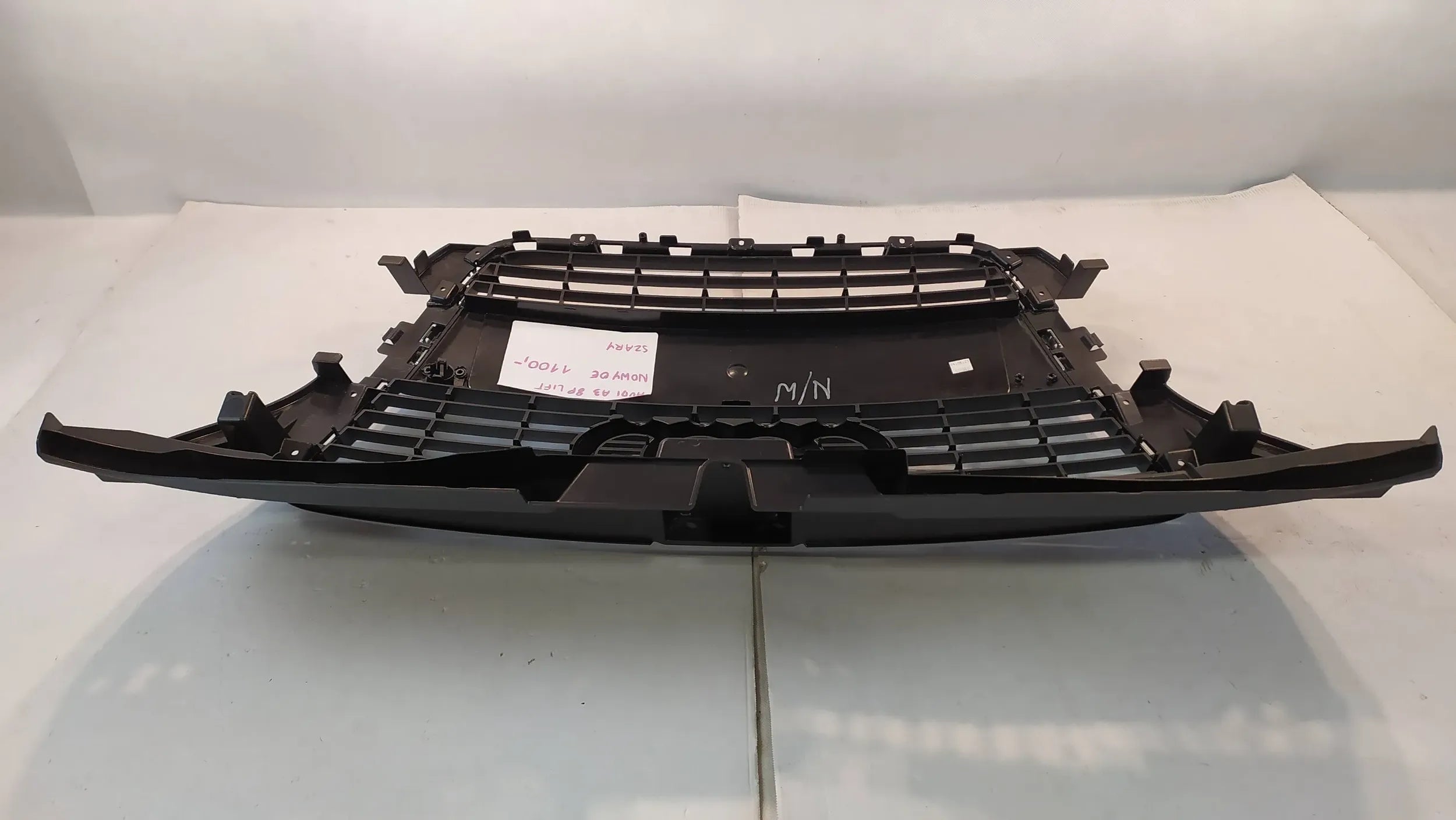 Kühlergrill Audi A3 S3 FRONTGRILL 8P0853651M8 Kühlergitter