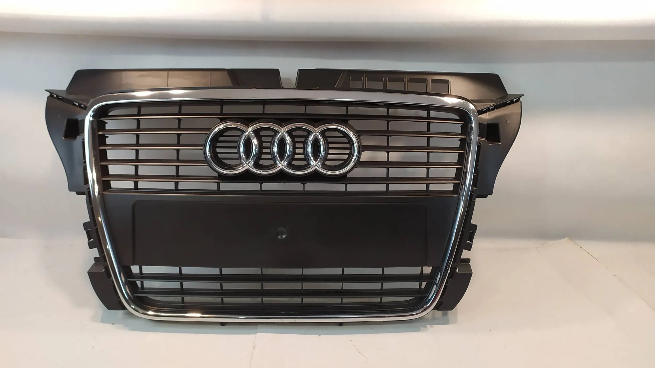  Kühlergrill Audi A3 S3 FRONTGRILL 8P0853651M8 Kühlergitter product image