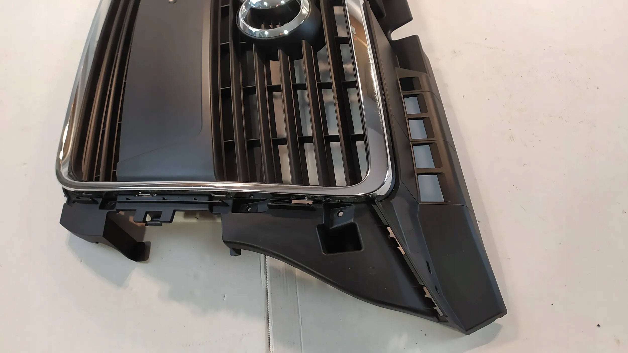 Kühlergrill Audi A3 S3 FRONTGRILL 8P0853651M8 Kühlergitter