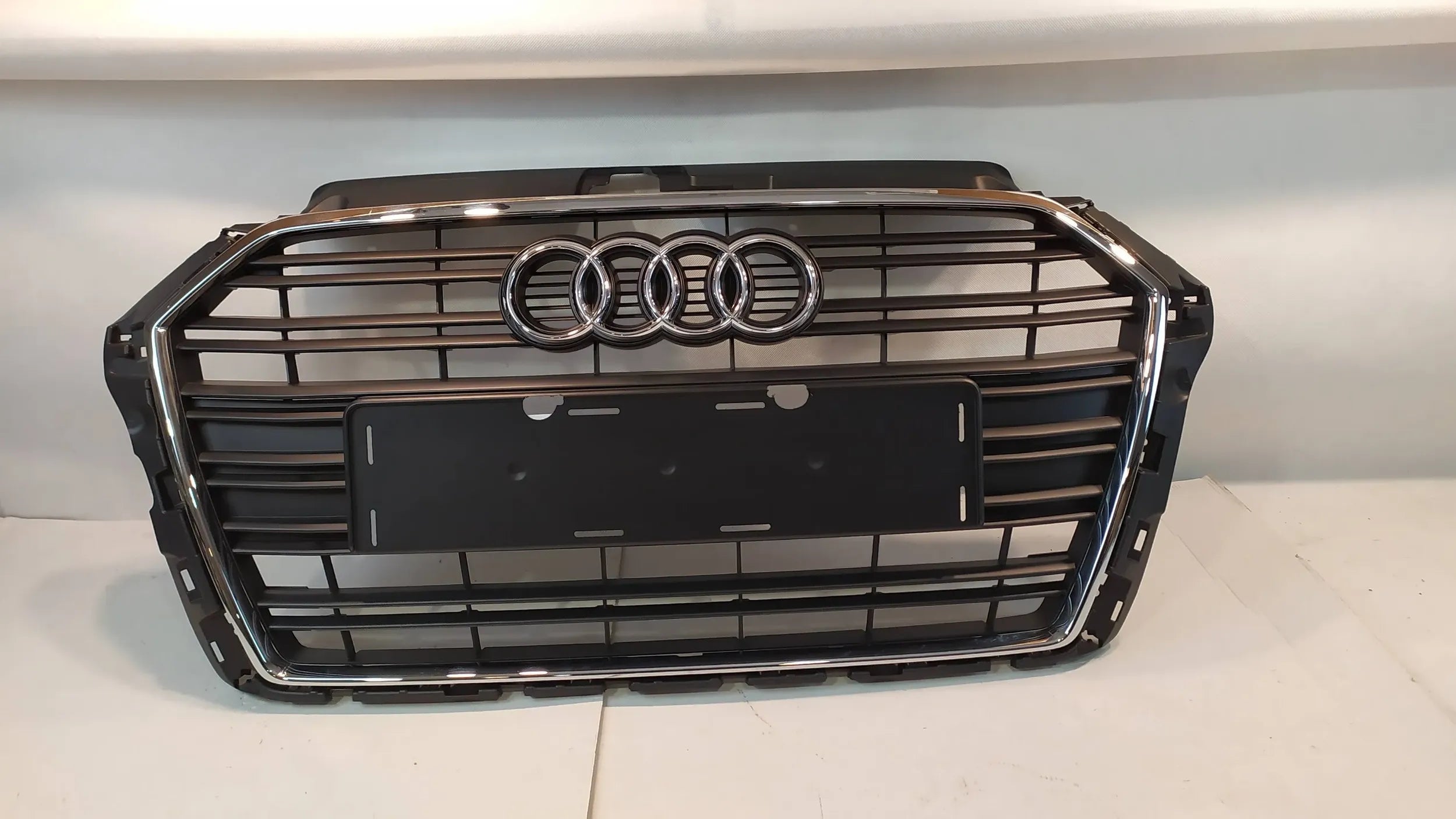 Kühlergrill Audi A3 S3 FRONTGRILL 8V3853651AA Kühlergitter