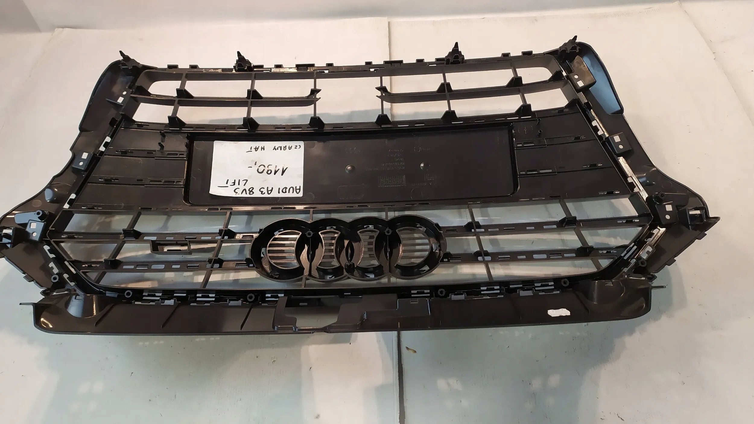 Kühlergrill Audi A3 S3 FRONTGRILL 8V3853651AE Kühlergitter