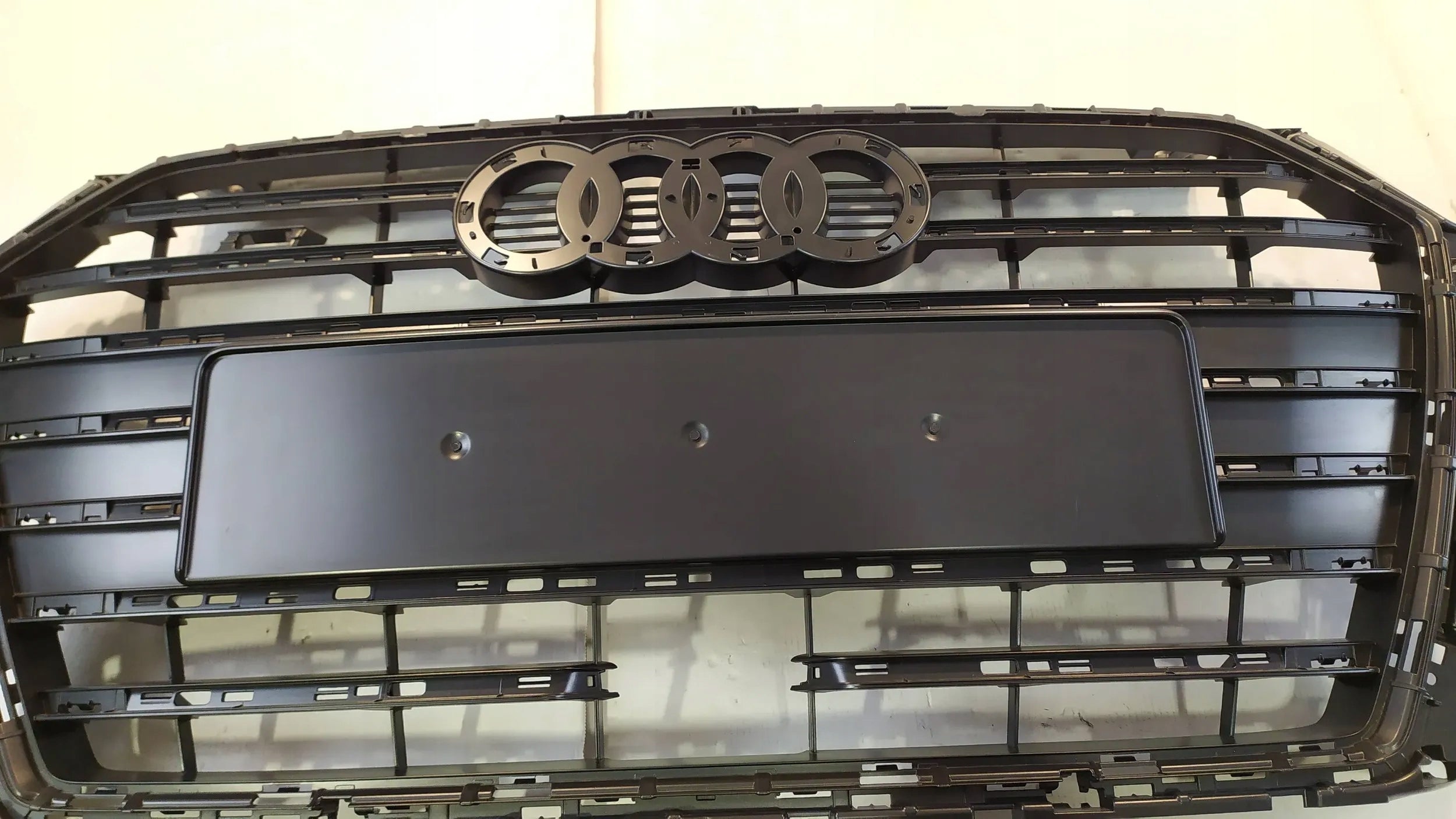 Kühlergrill Audi A3 S3 FRONTGRILL 8V3853651AE Kühlergitter