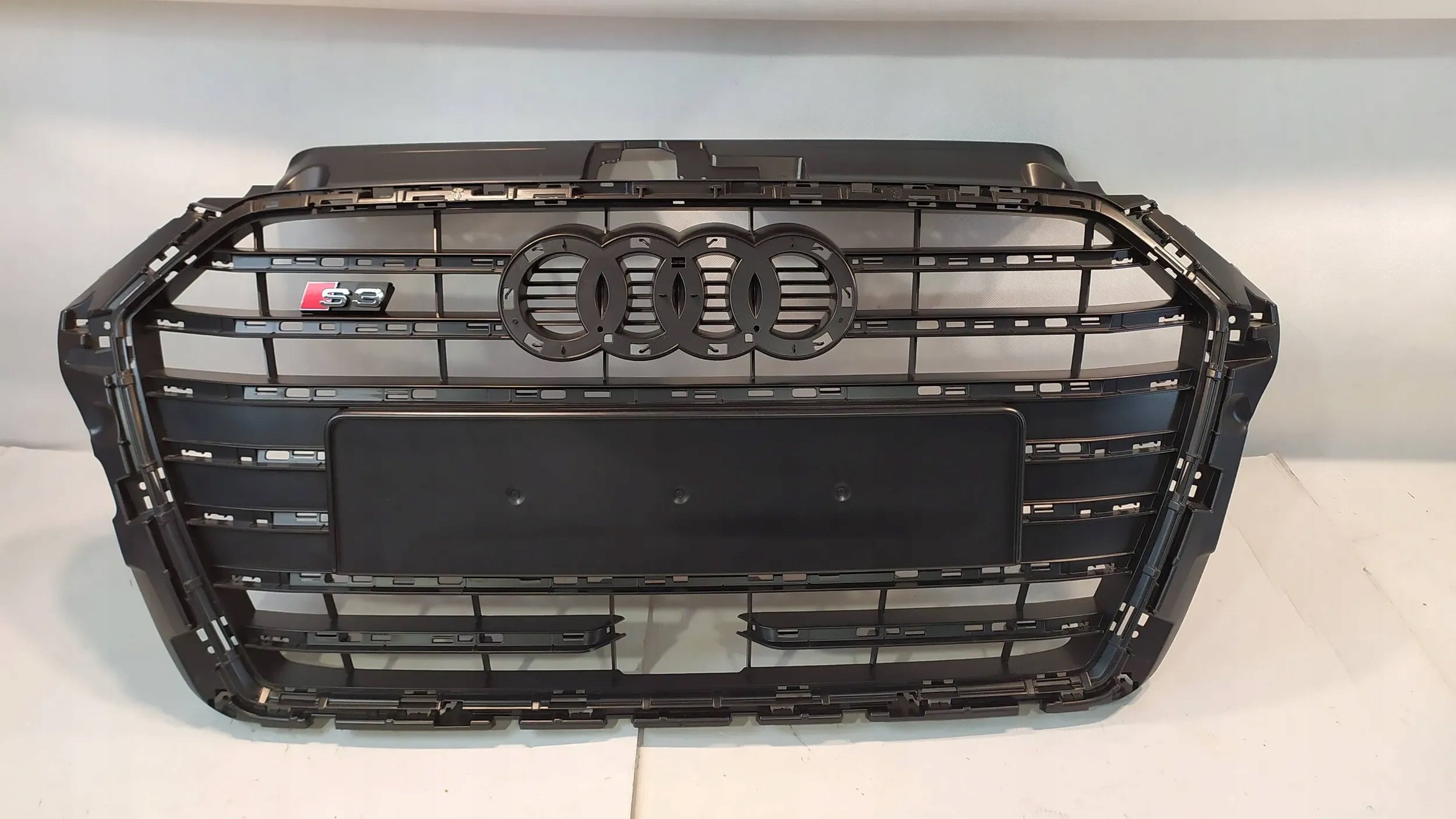  Kühlergrill Audi A3 S3 FRONTGRILL 8V3853651AE Kühlergitter product image