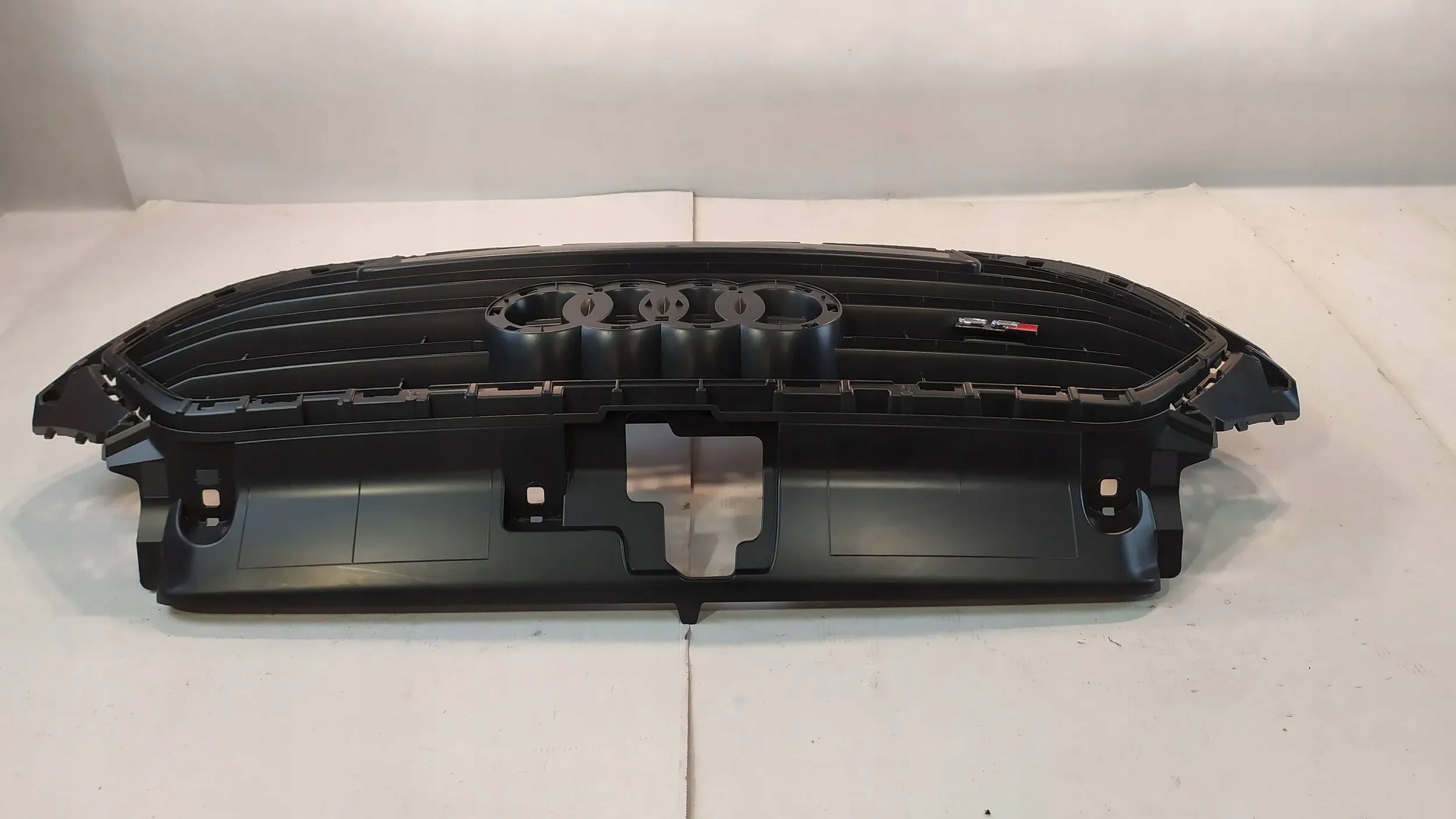 Kühlergrill Audi A3 S3 FRONTGRILL 8V3853651AE Kühlergitter