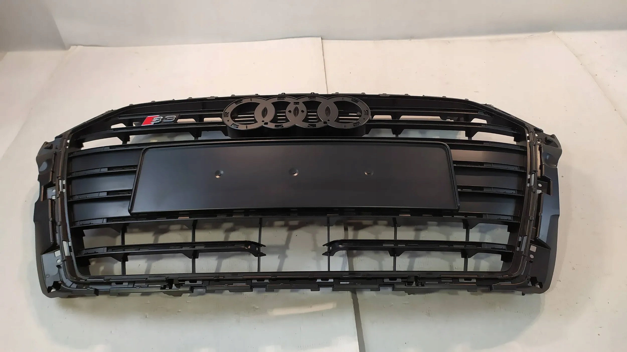 Kühlergrill Audi A3 S3 FRONTGRILL 8V3853651AE Kühlergitter