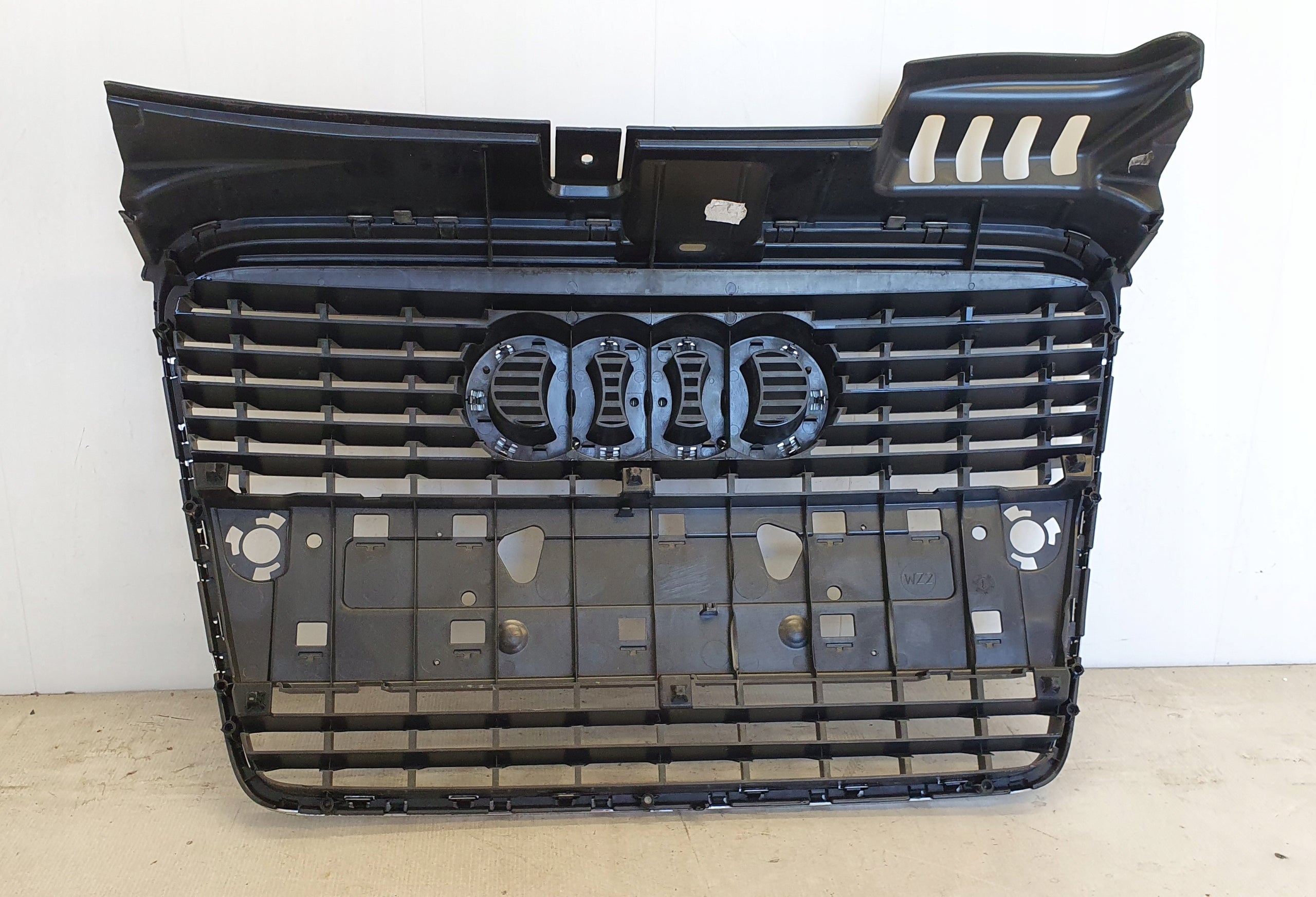 Kühlergrill Audi A4 B7 FRONTGRILL 8E0853651 Kühlergitter