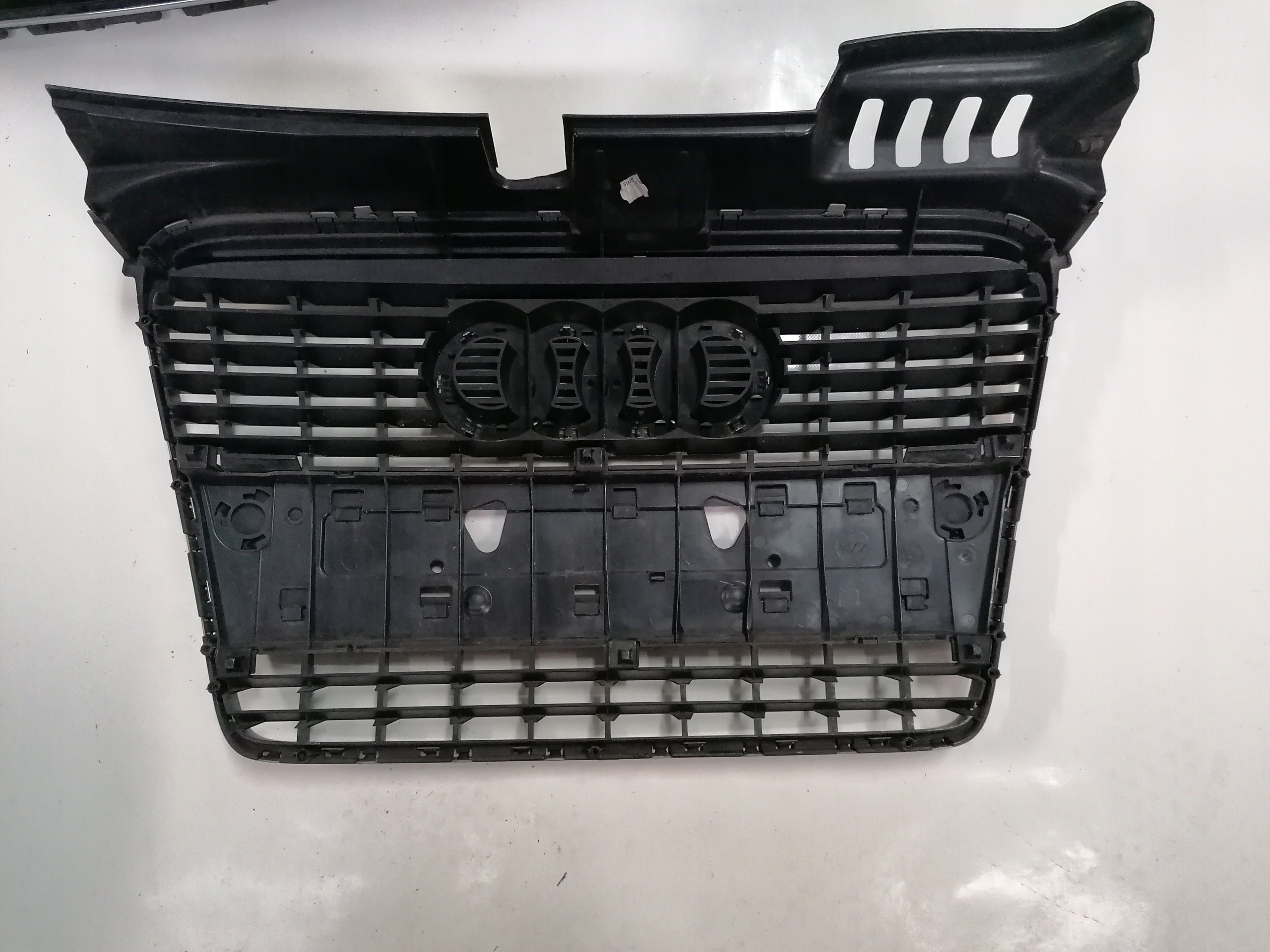 Kühlergrill Audi A4 B7 FRONTGRILL 8E0853651 Kühlergitter