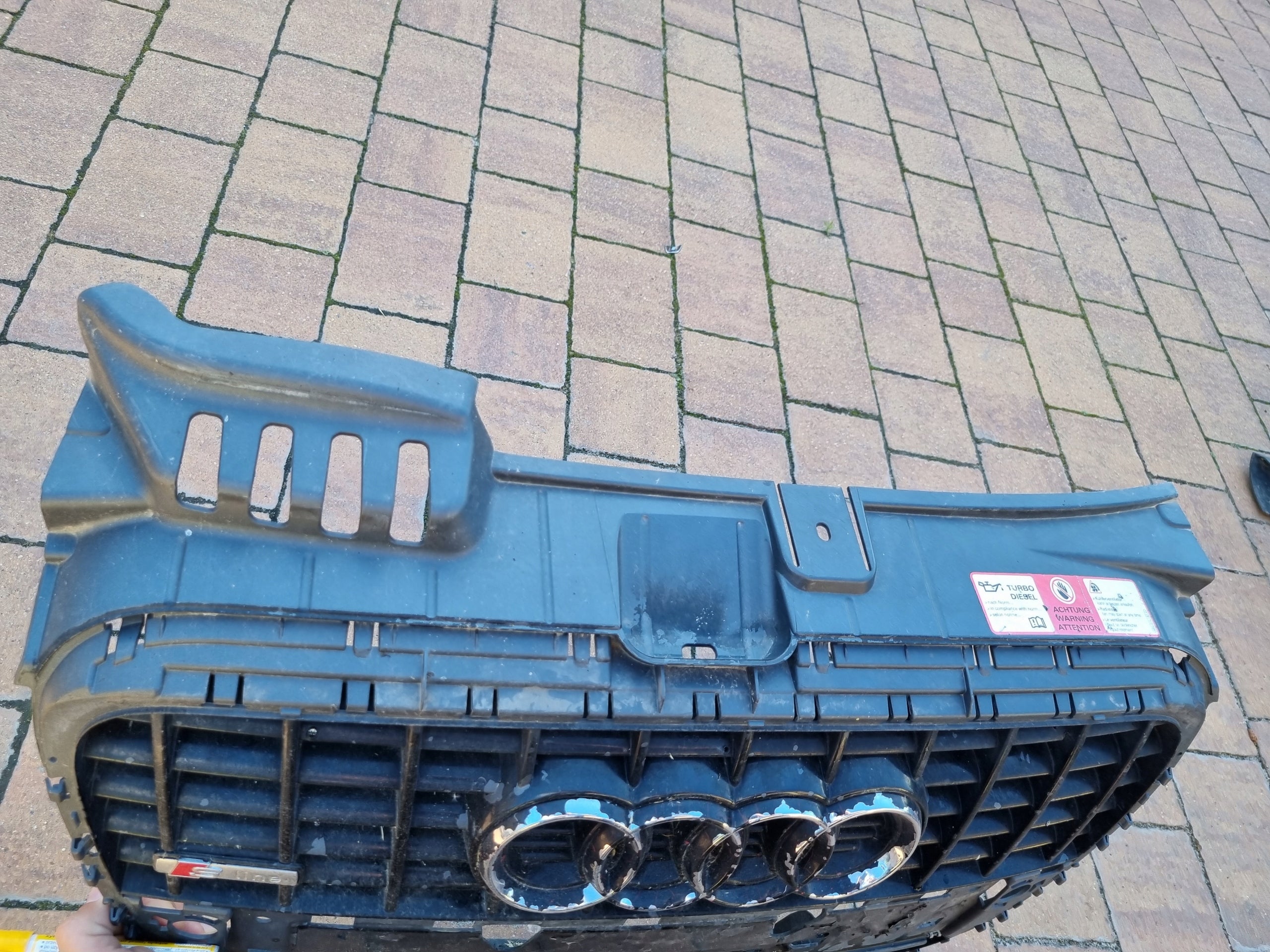 Kühlergrill Audi A4 B7 FRONTGRILL 8E0853651M8 Kühlergitter