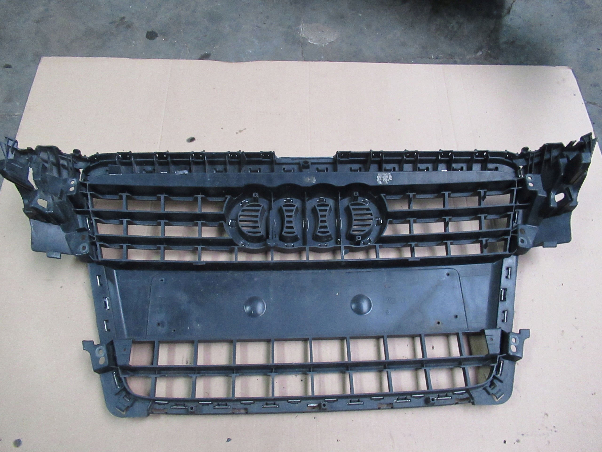 Kühlergrill Audi A4 B8 FRONTGRILL 8K08536518K Kühlergitter