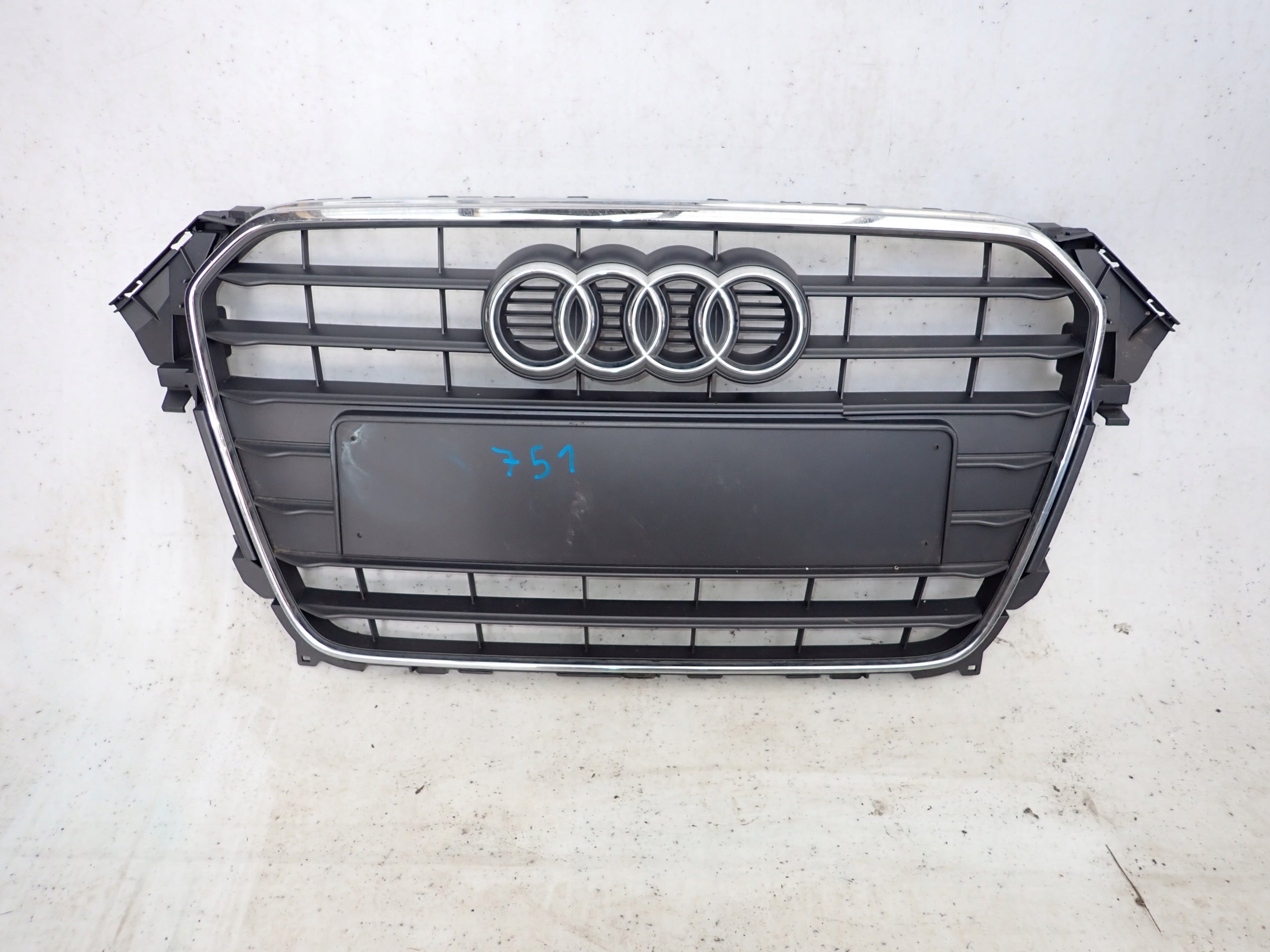  Kühlergrill Audi A4 B8 FRONTGRILL 8K0853651F8 Kühlergitter product image