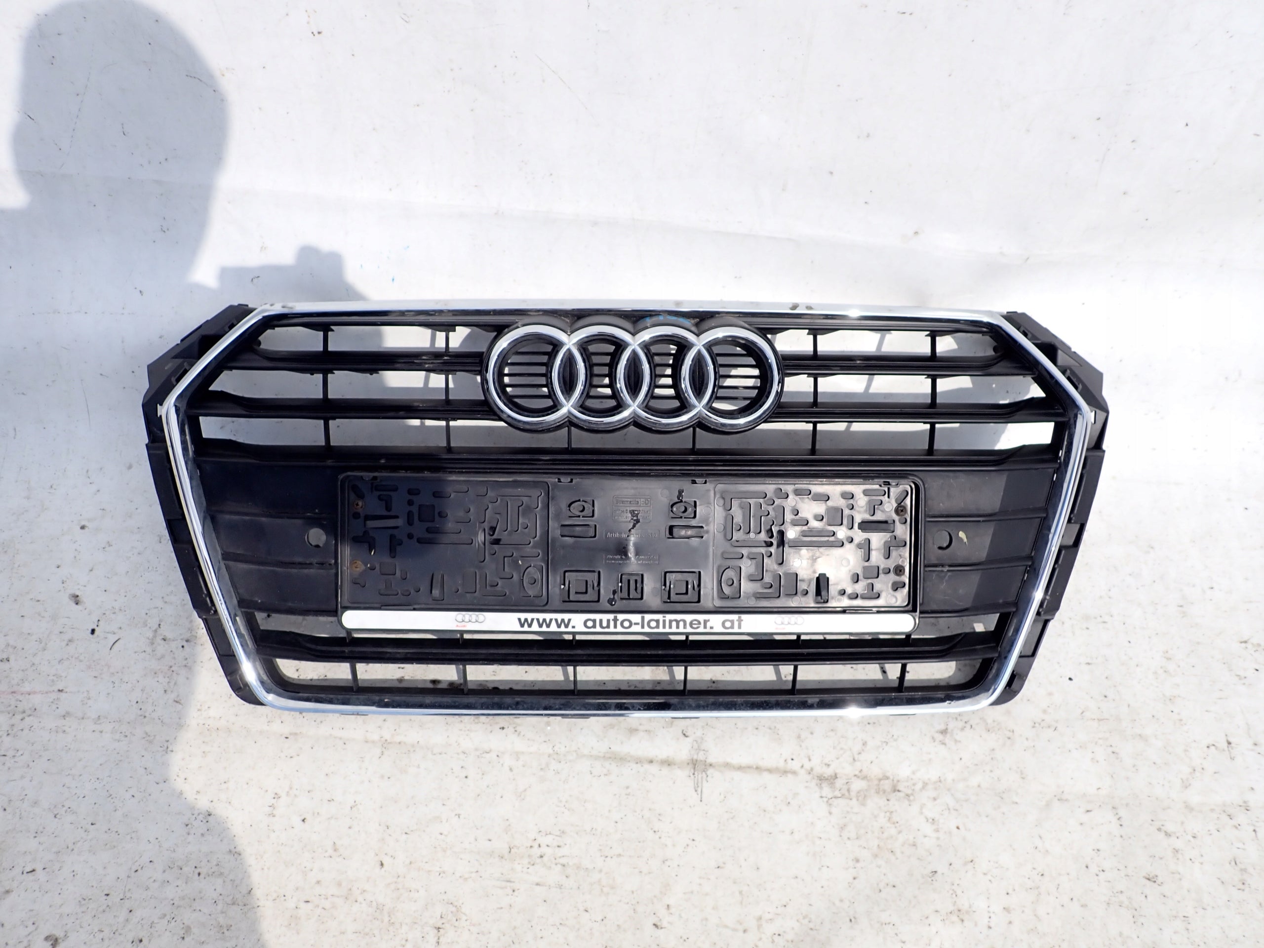 Kühlergrill Audi A4 B9 8W FRONTGRILL 8W0853651 Kühlergitter