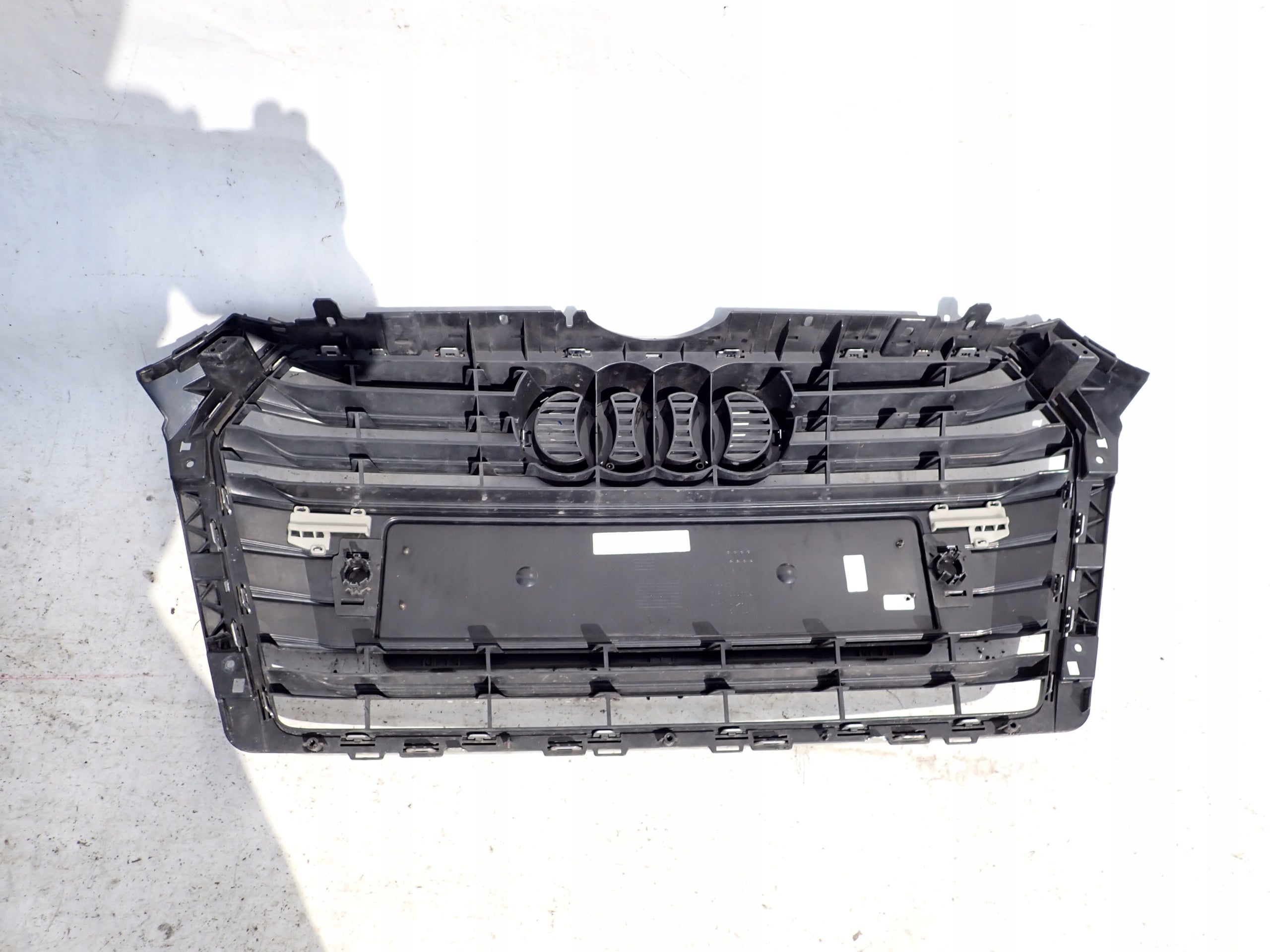 Kühlergrill Audi A4 B9 8W FRONTGRILL 8W0853651 Kühlergitter