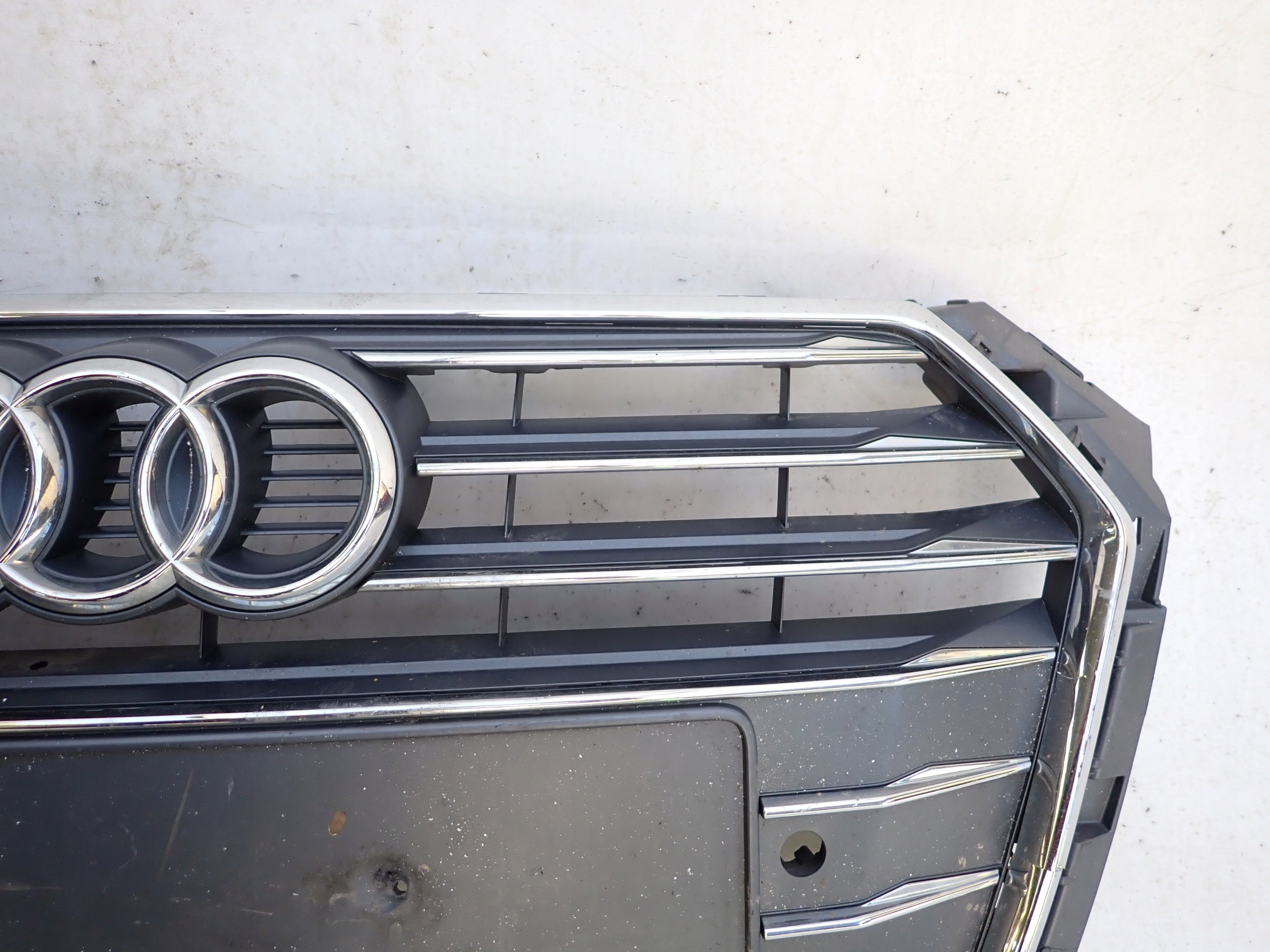 Kühlergrill Audi A4 B9 8W FRONTGRILL 8W0853651AB Kühlergitter