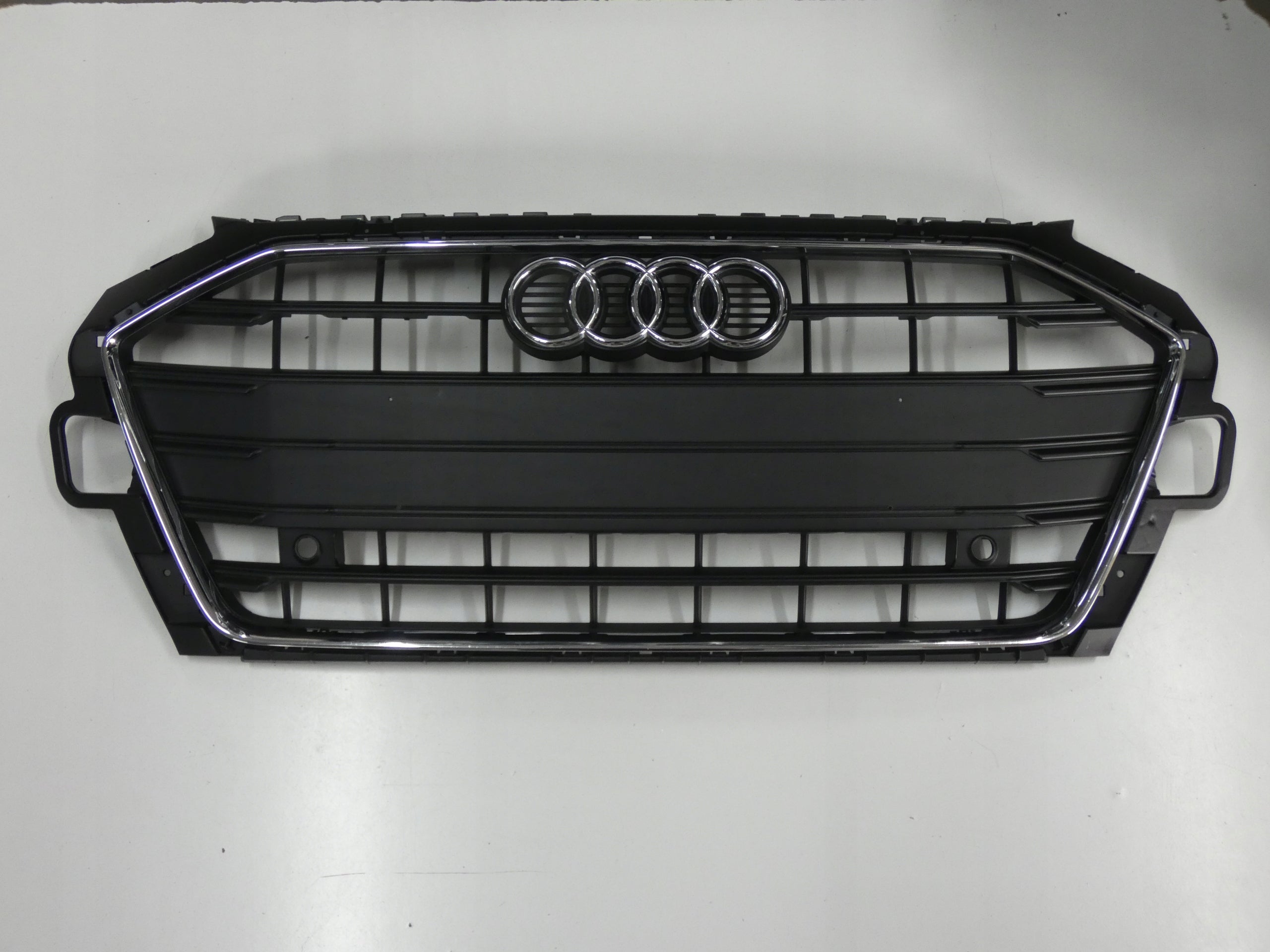  Kühlergrill Audi A4 B9 8W0 FRONTGRILL 8W0853651DD Kühlergitter product image