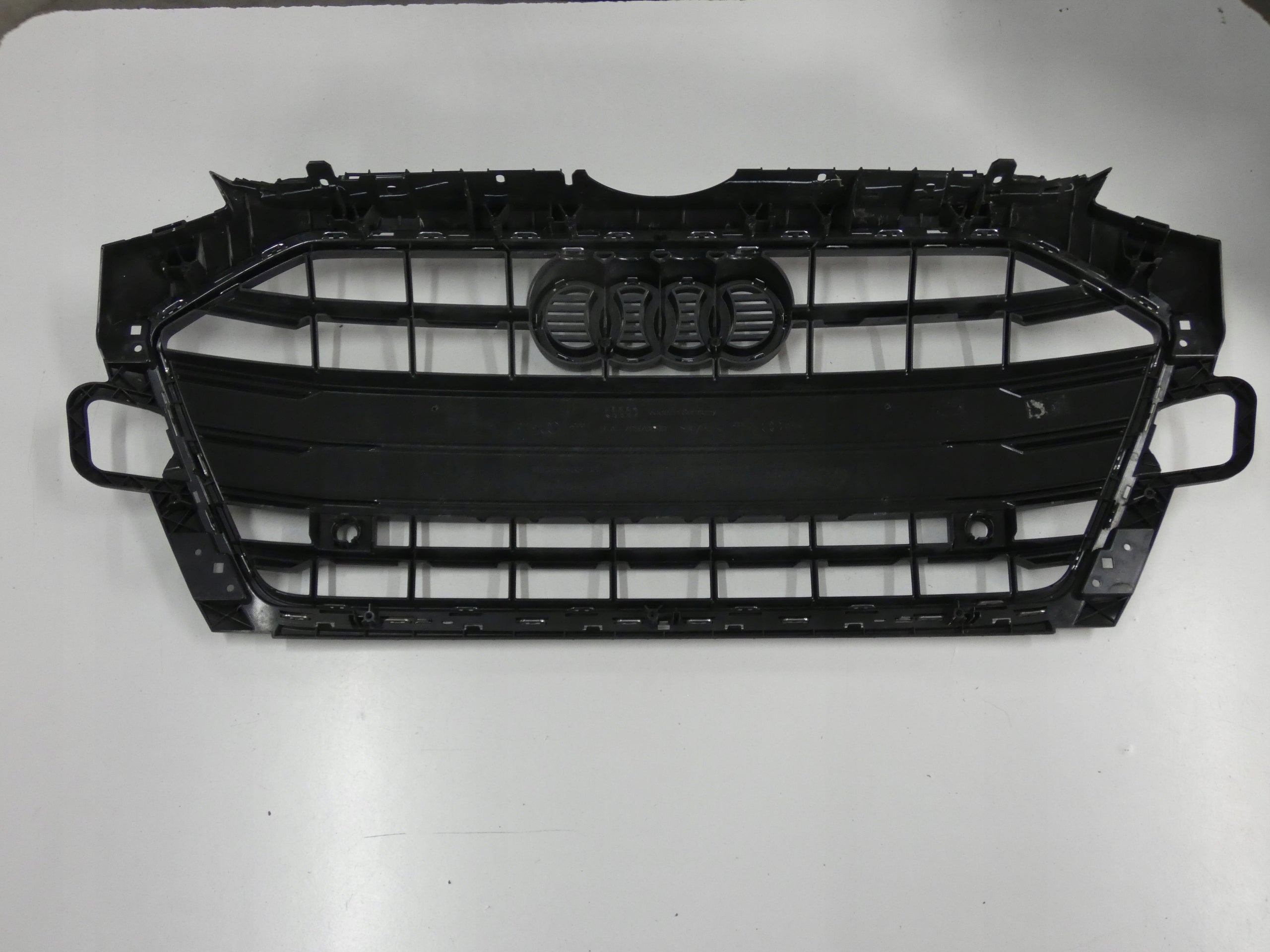 Kühlergrill Audi A4 B9 8W0 FRONTGRILL 8W0853651DD Kühlergitter