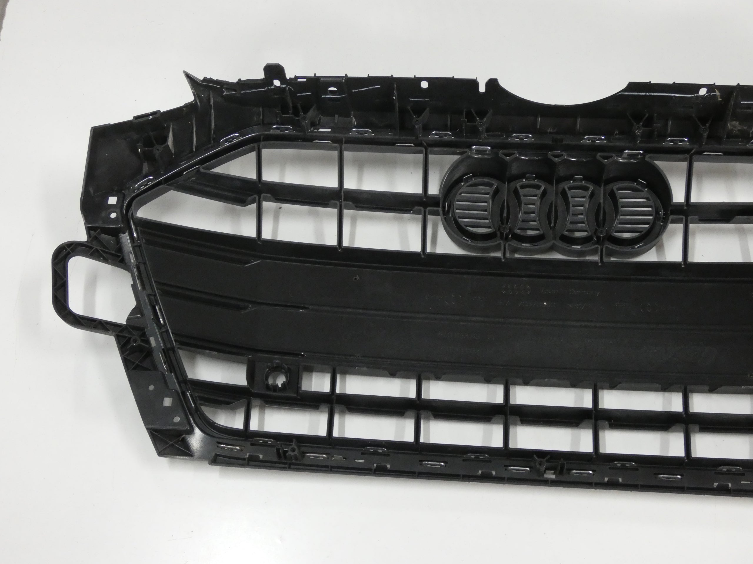 Kühlergrill Audi A4 B9 8W0 FRONTGRILL 8W0853651DD Kühlergitter