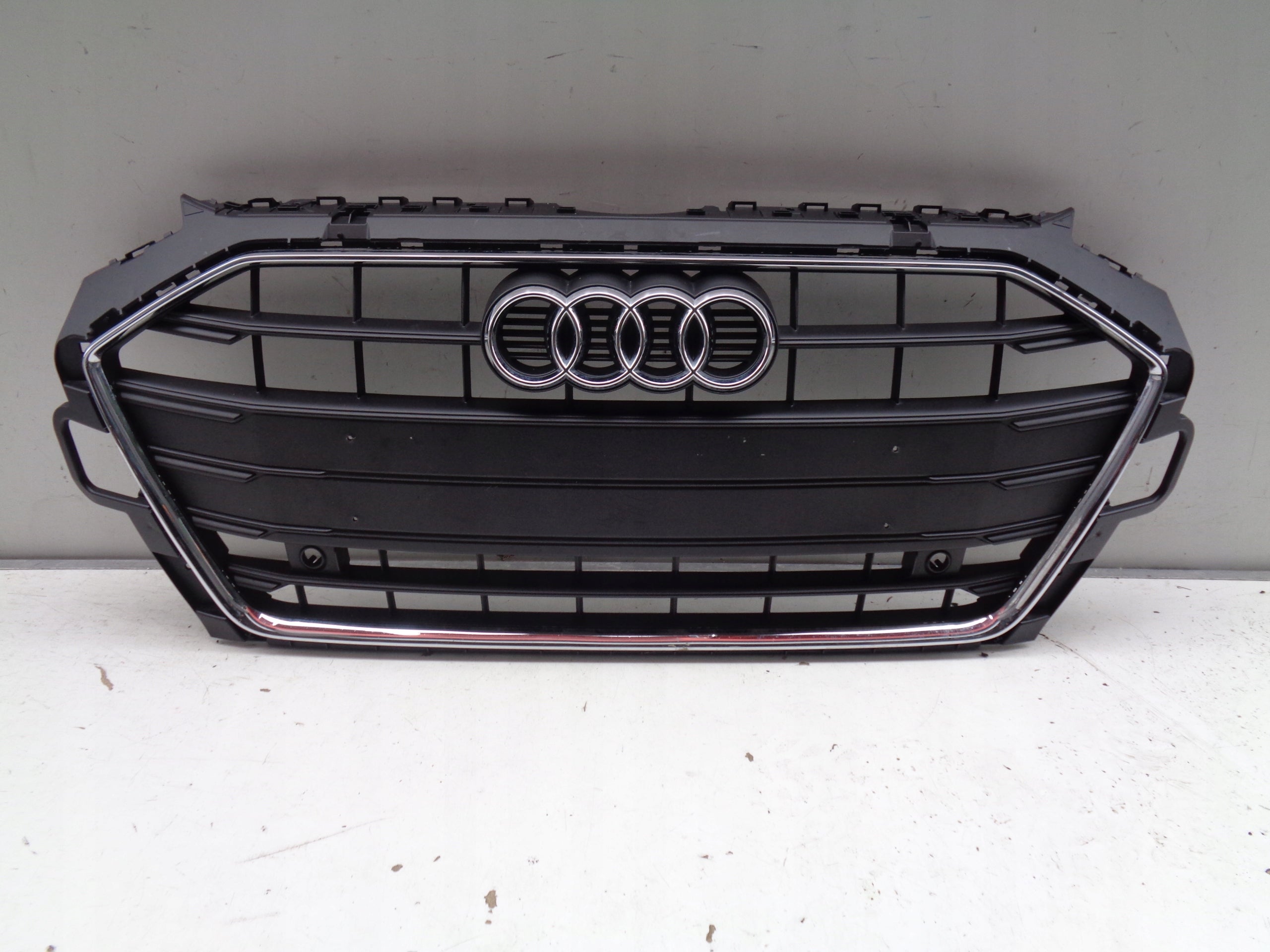  Kühlergrill Audi A4 B9 8W FRONTGRILL 8W0853651DD Kühlergitter product image