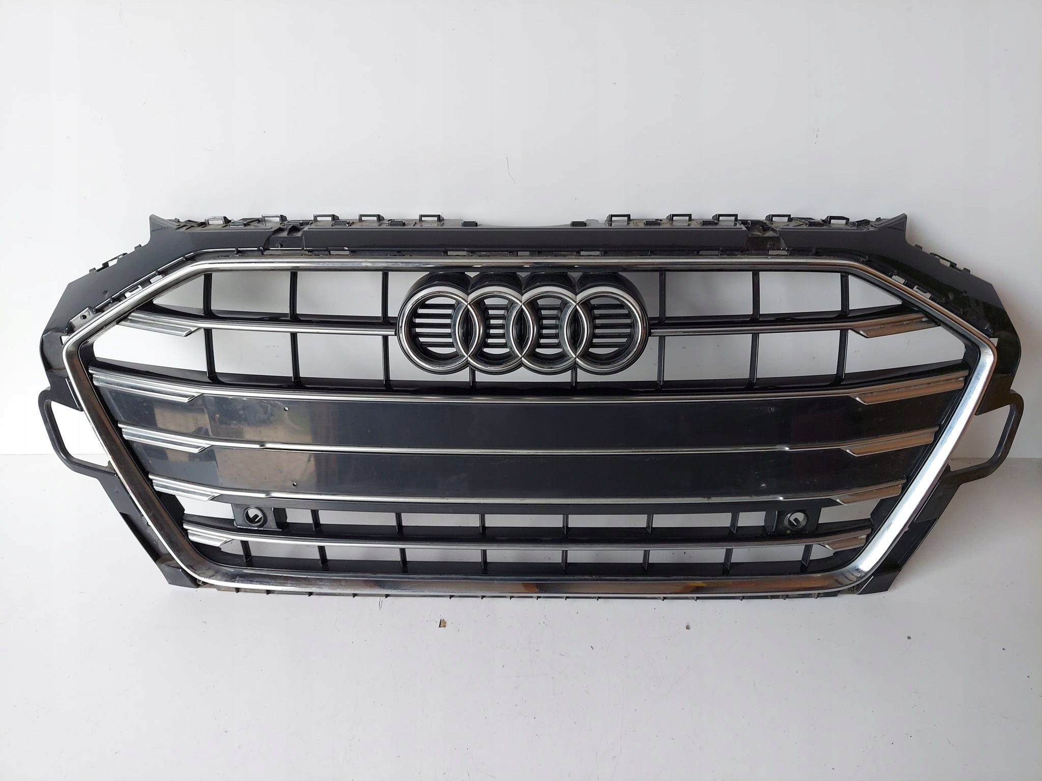 Kühlergrill Audi A4 B9 8W FRONTGRILL 8W0853651DF Kühlergitter