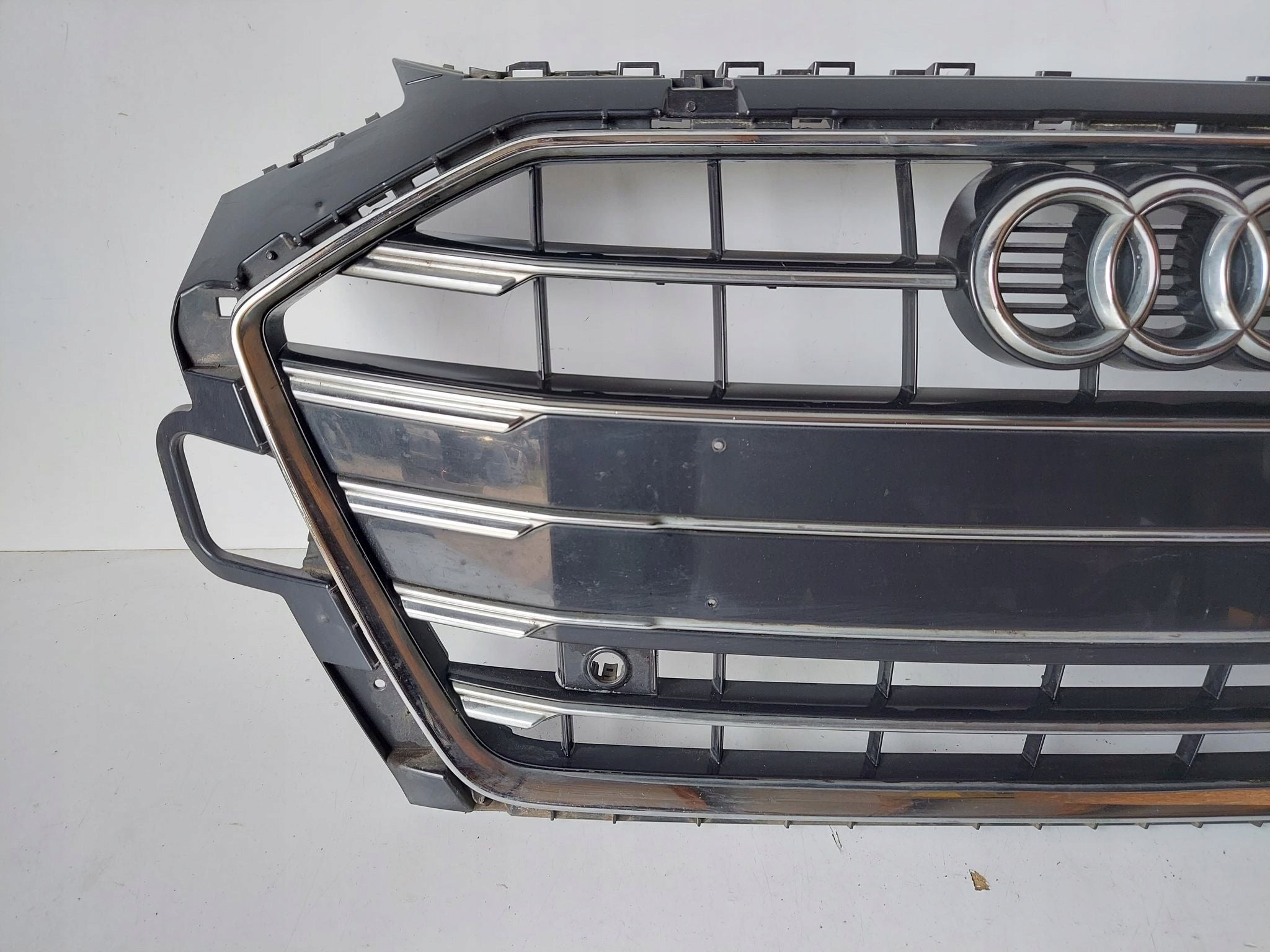 Kühlergrill Audi A4 B9 8W FRONTGRILL 8W0853651DF Kühlergitter