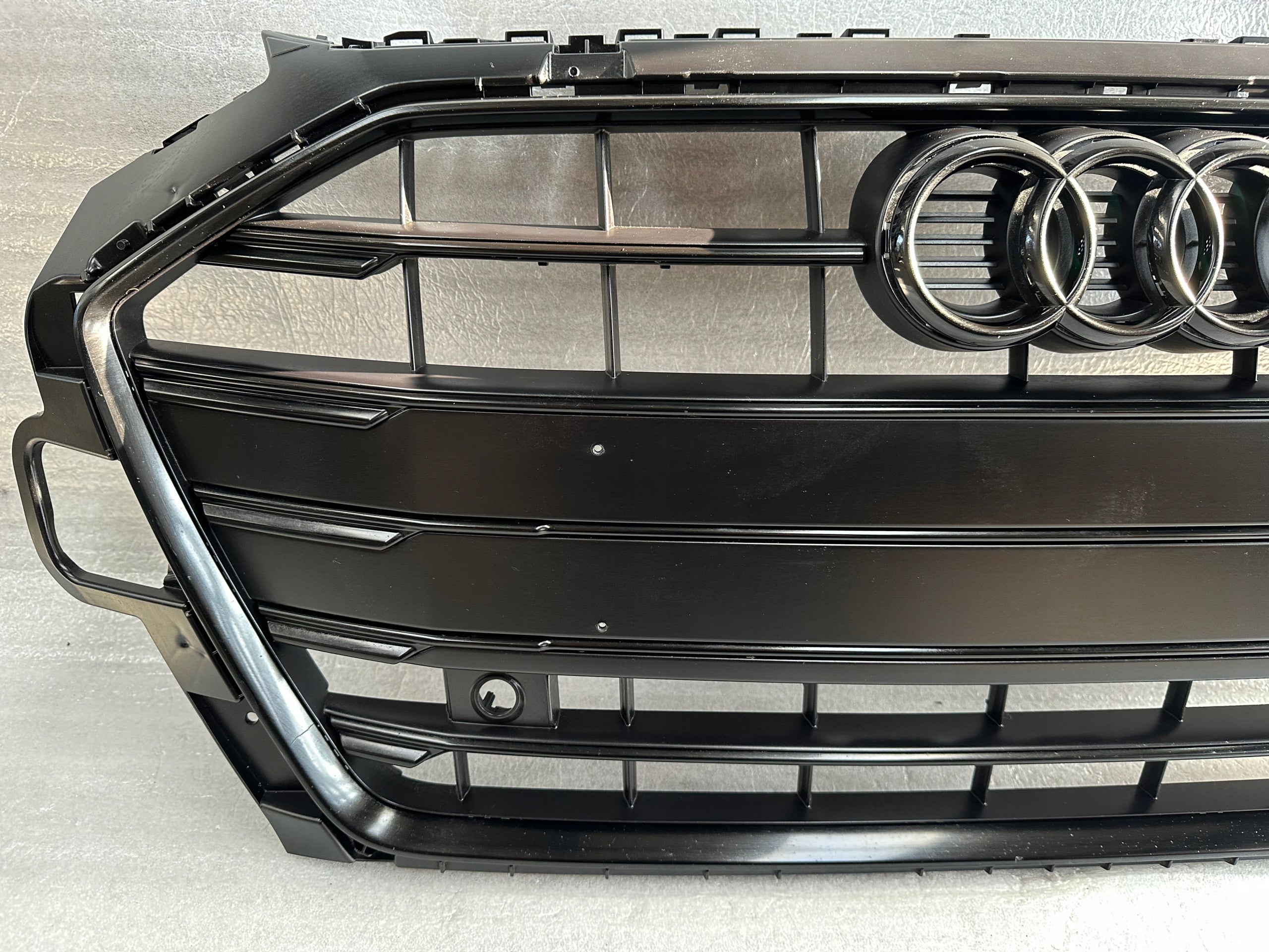 Kühlergrill Audi A4 B9 FRONTGRILL 8W0853651DF Kühlergitter