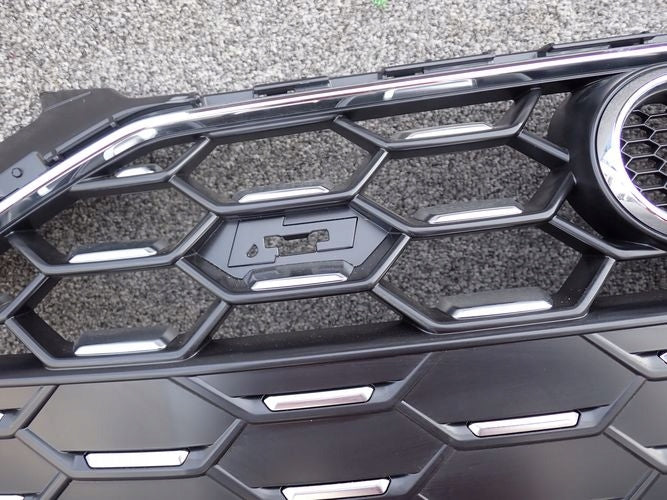 Kühlergrill Audi A4 B9 8W0 FRONTGRILL 8W0853651DK Kühlergitter