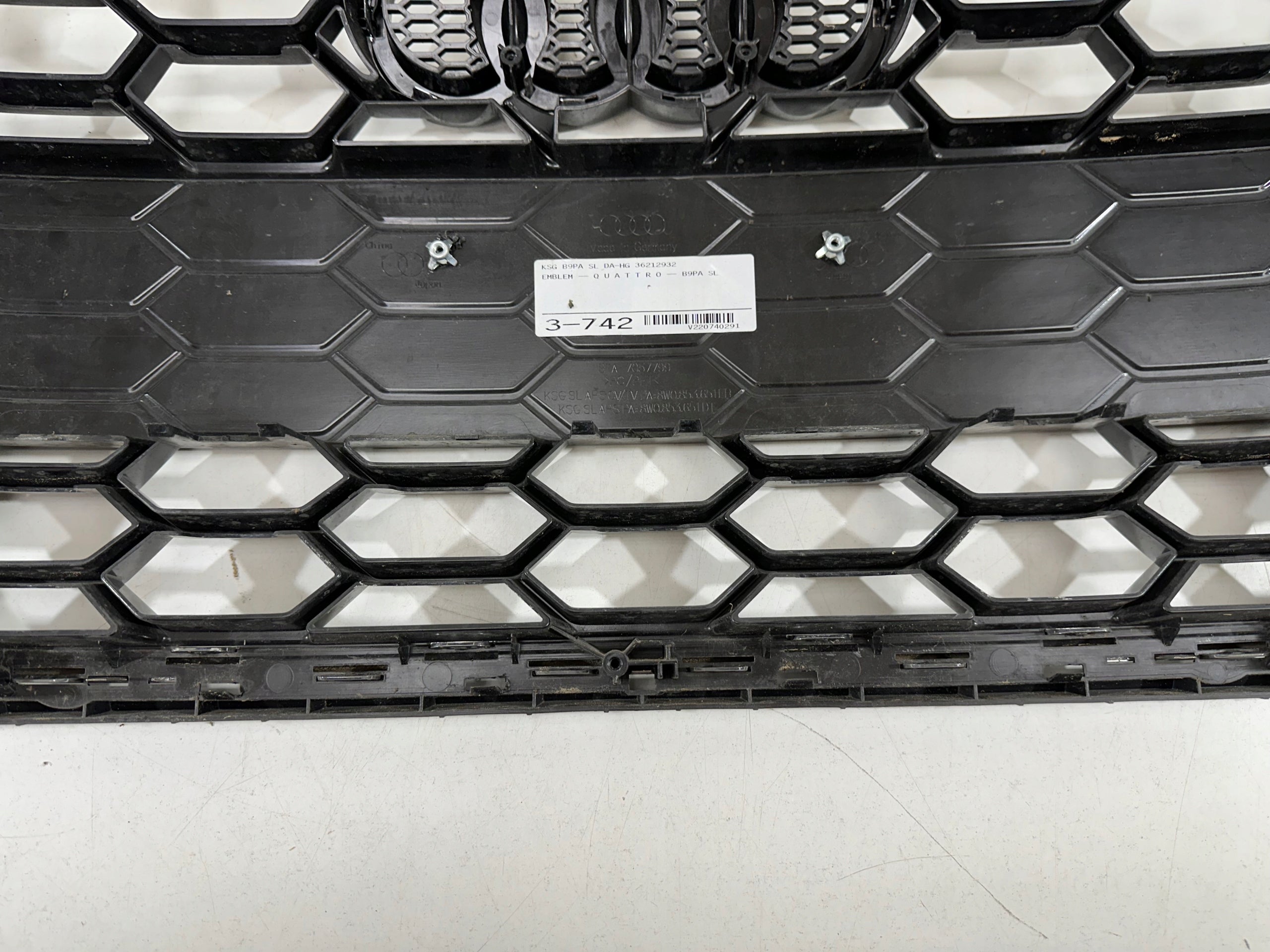 Kühlergrill Audi A4 B9 FRONTGRILL 8W0853651DT Kühlergitter