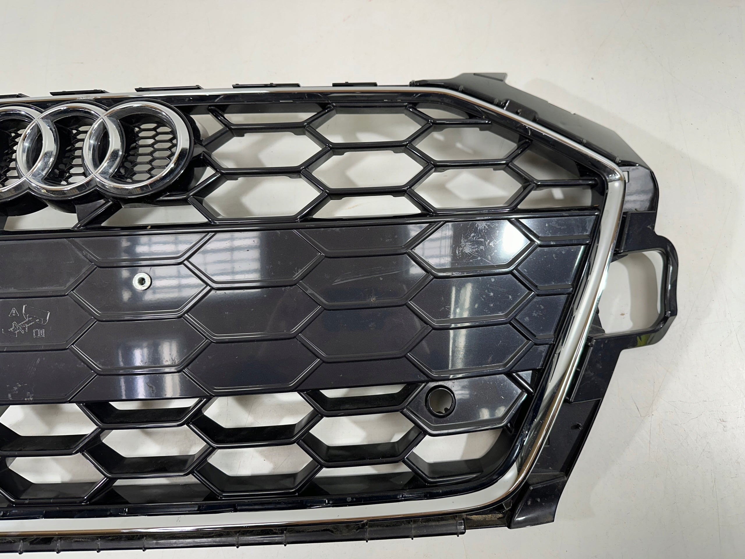 Kühlergrill Audi A4 B9 FRONTGRILL 8W0853651DT Kühlergitter