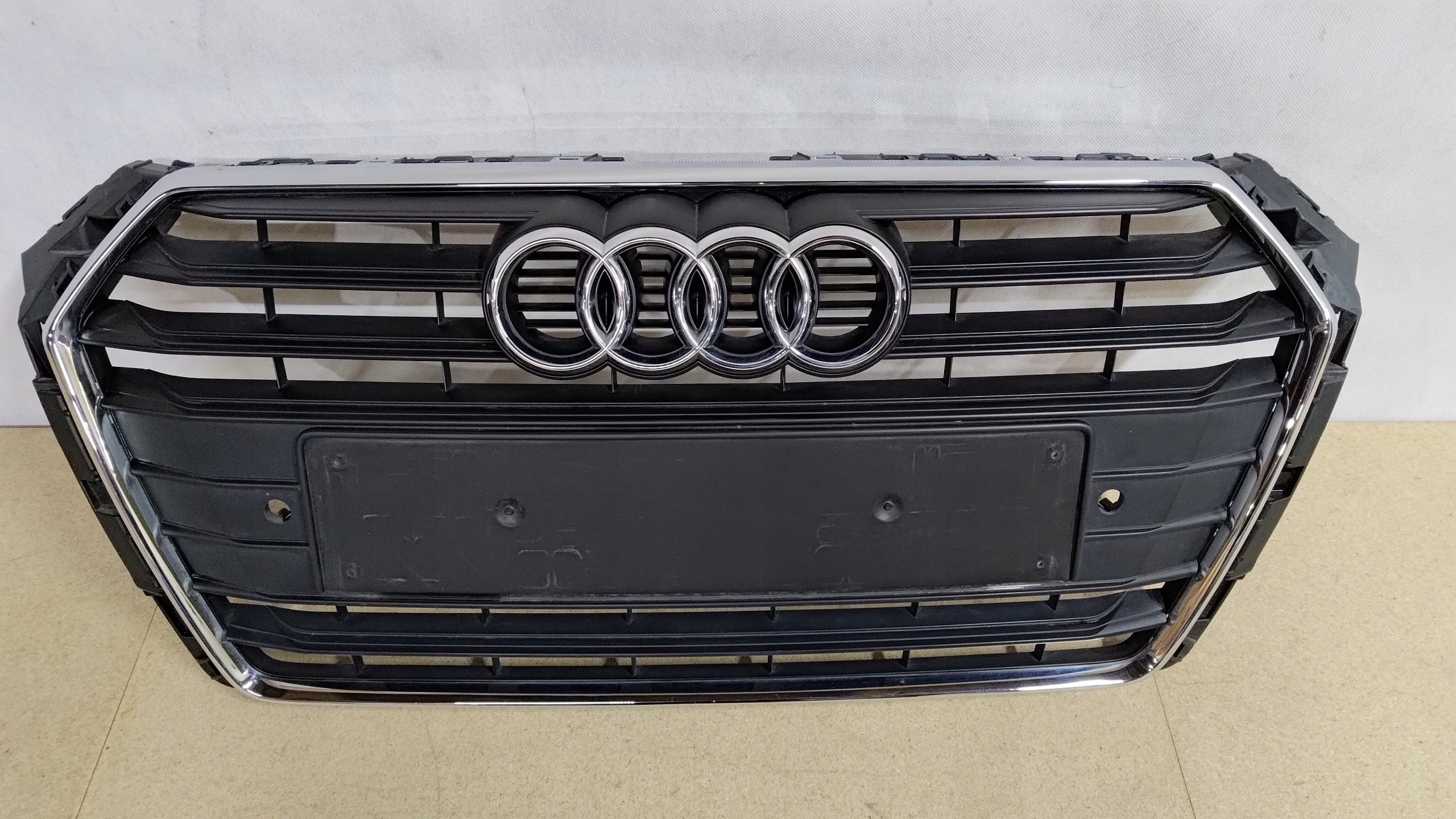 Kühlergrill Audi A4 B9 FRONTGRILL 8W0853651Au Kühlergitter