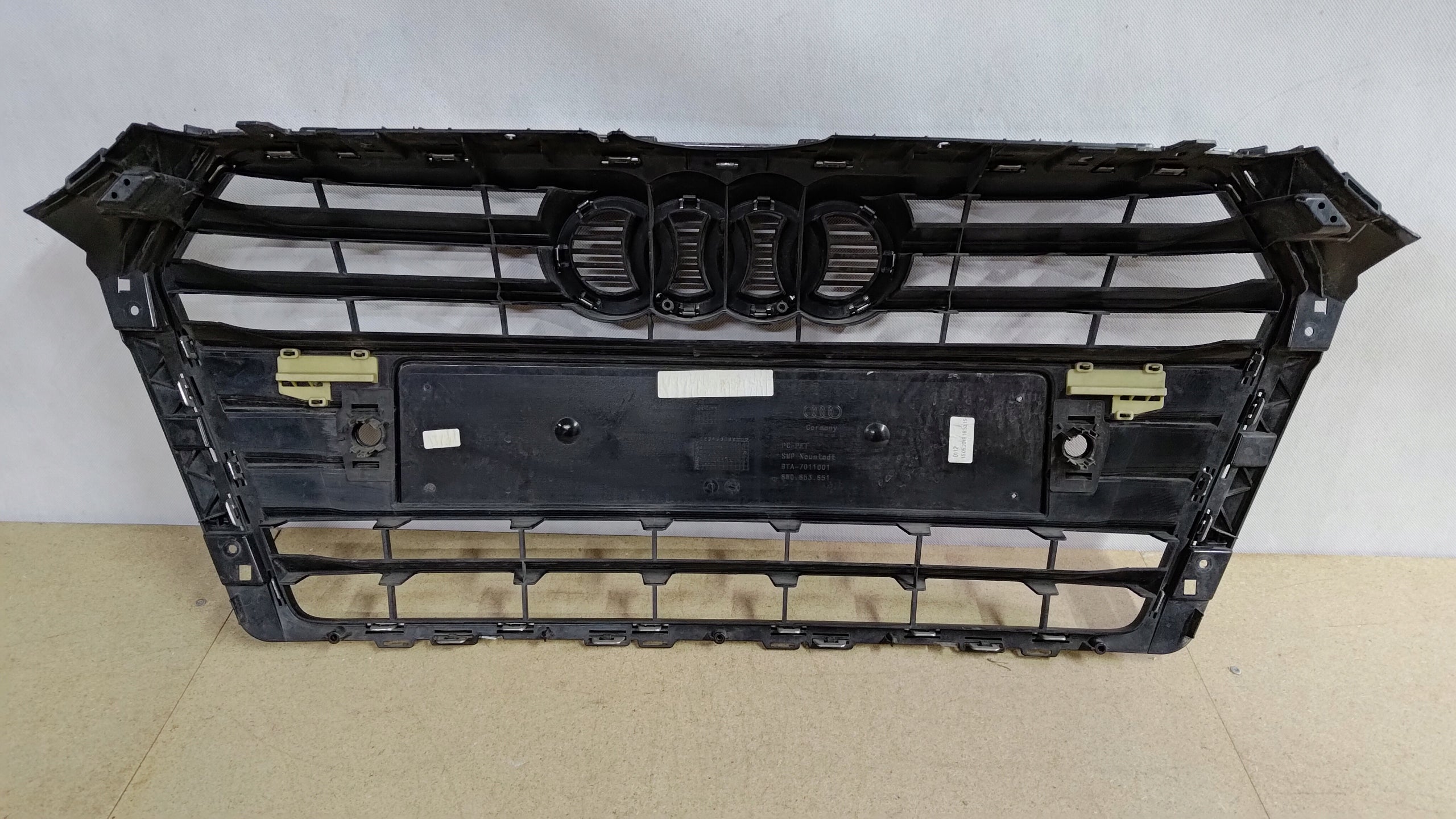 Kühlergrill Audi A4 B9 FRONTGRILL 8W0853651Au Kühlergitter