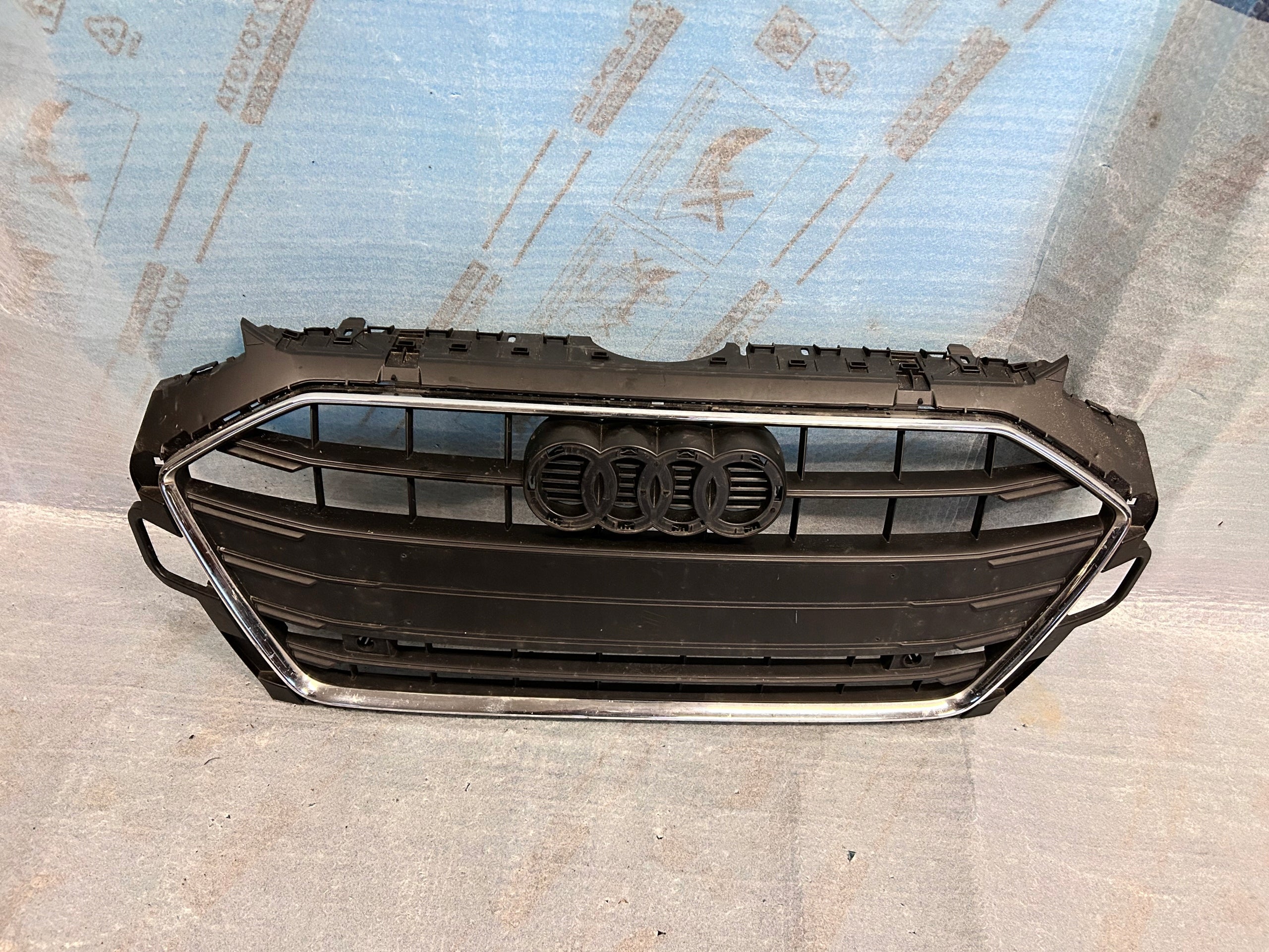  Calandre Audi A4 B9 FRONT GRILL 8W0853651DB calandre  product image