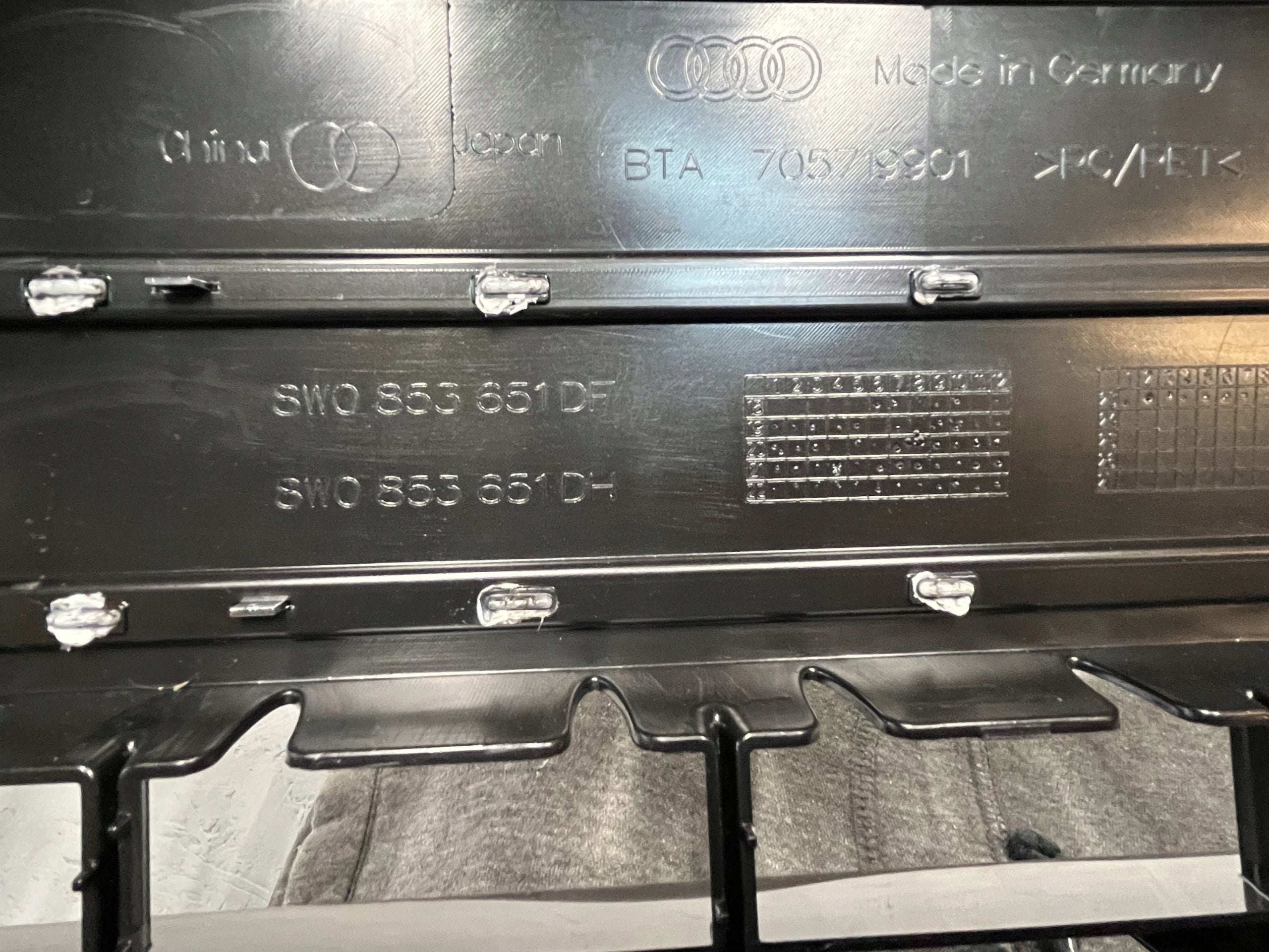 Kühlergrill Audi A4 B9 FRONTGRILL 8W0853651DF Kühlergitter