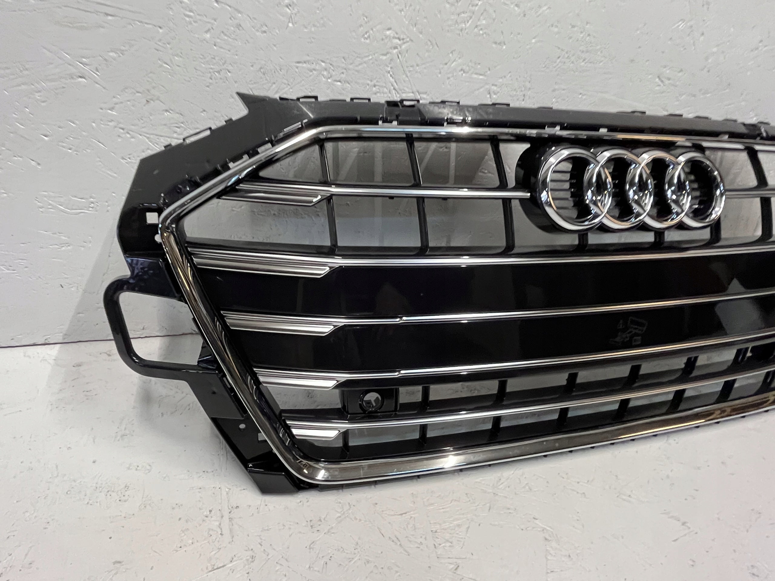 Kühlergrill Audi A4 B9 FRONTGRILL 8W0853651DF Kühlergitter