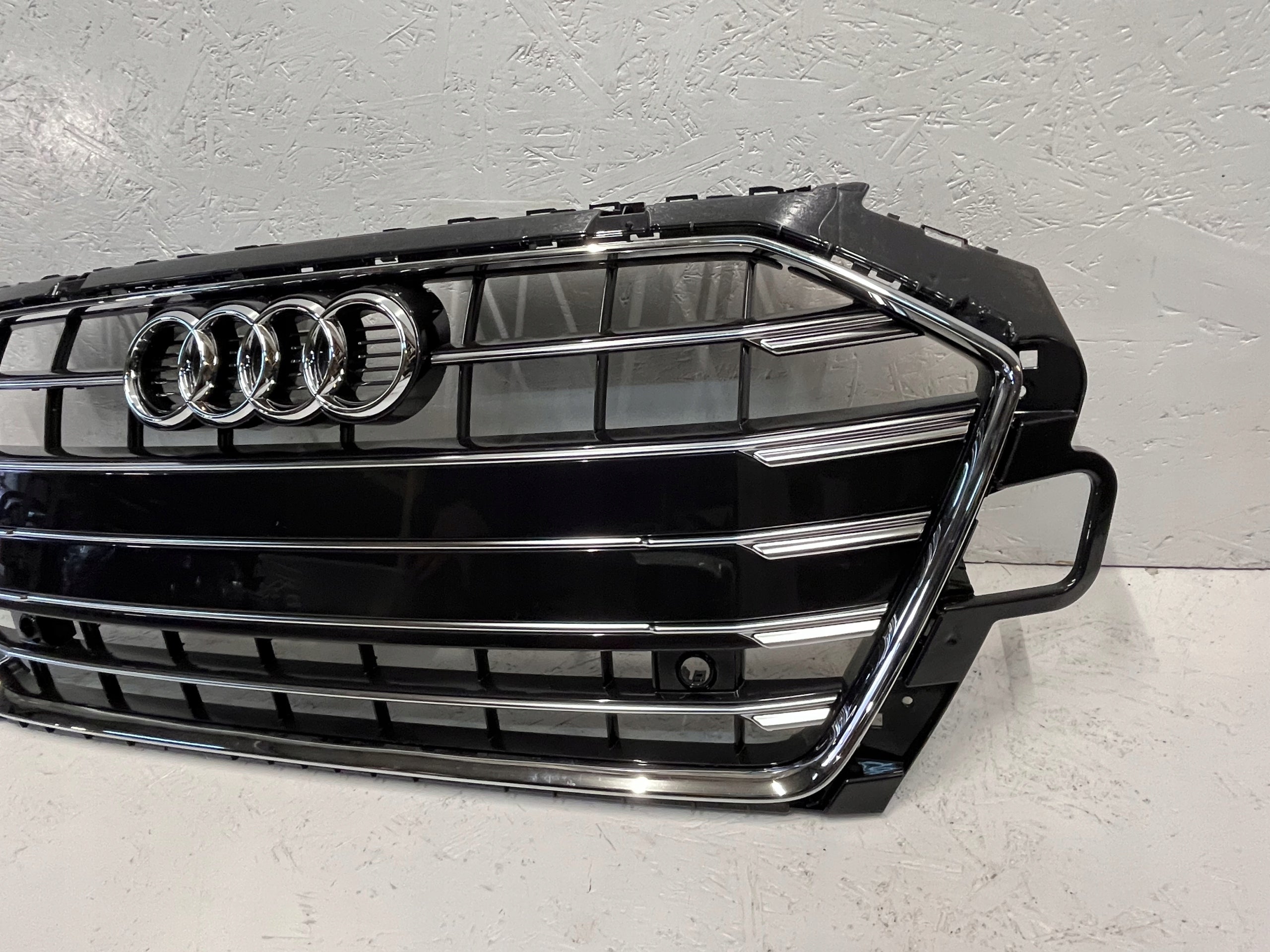 Kühlergrill Audi A4 B9 FRONTGRILL 8W0853651DF Kühlergitter