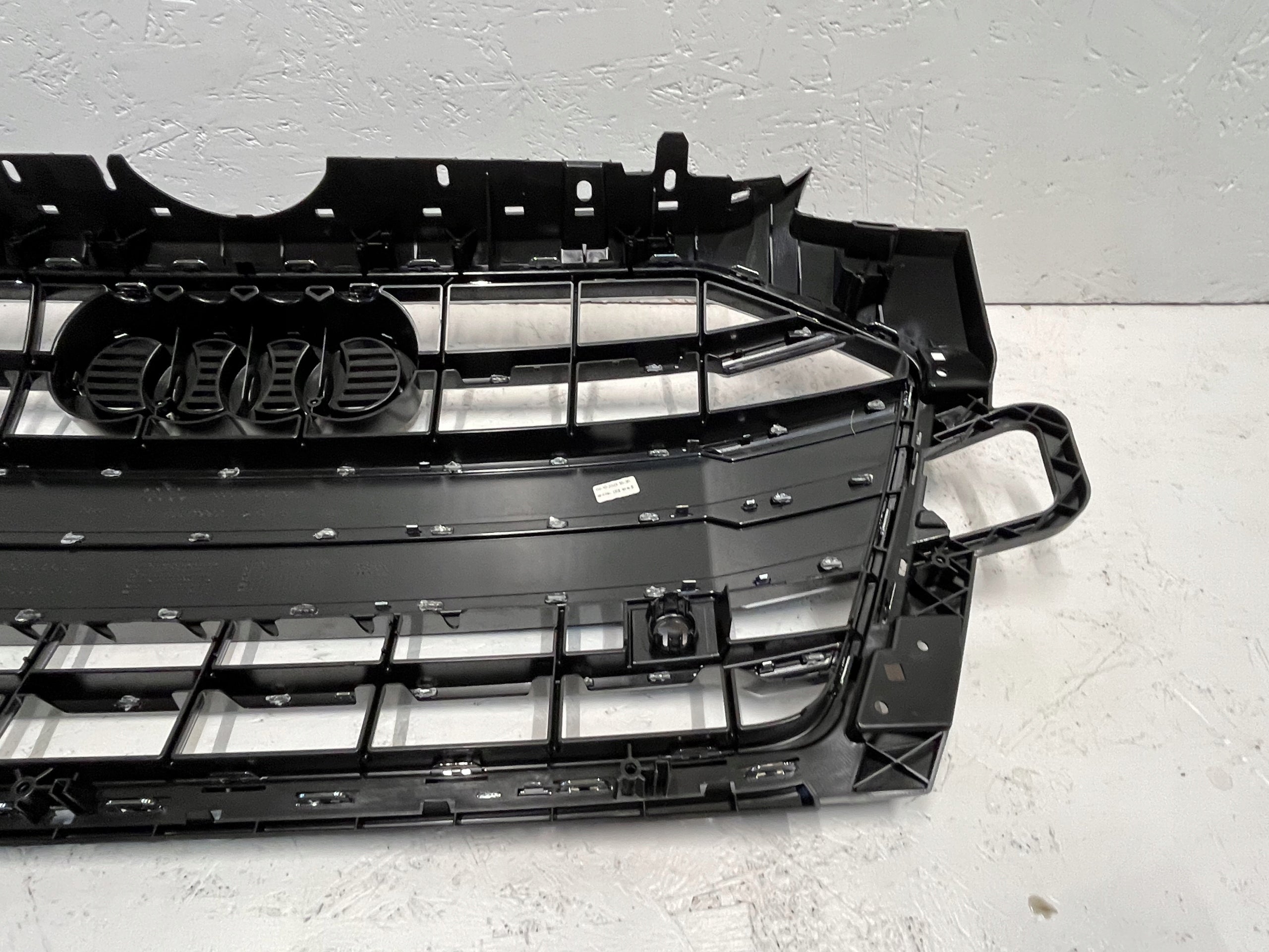 Kühlergrill Audi A4 B9 FRONTGRILL 8W0853651DF Kühlergitter