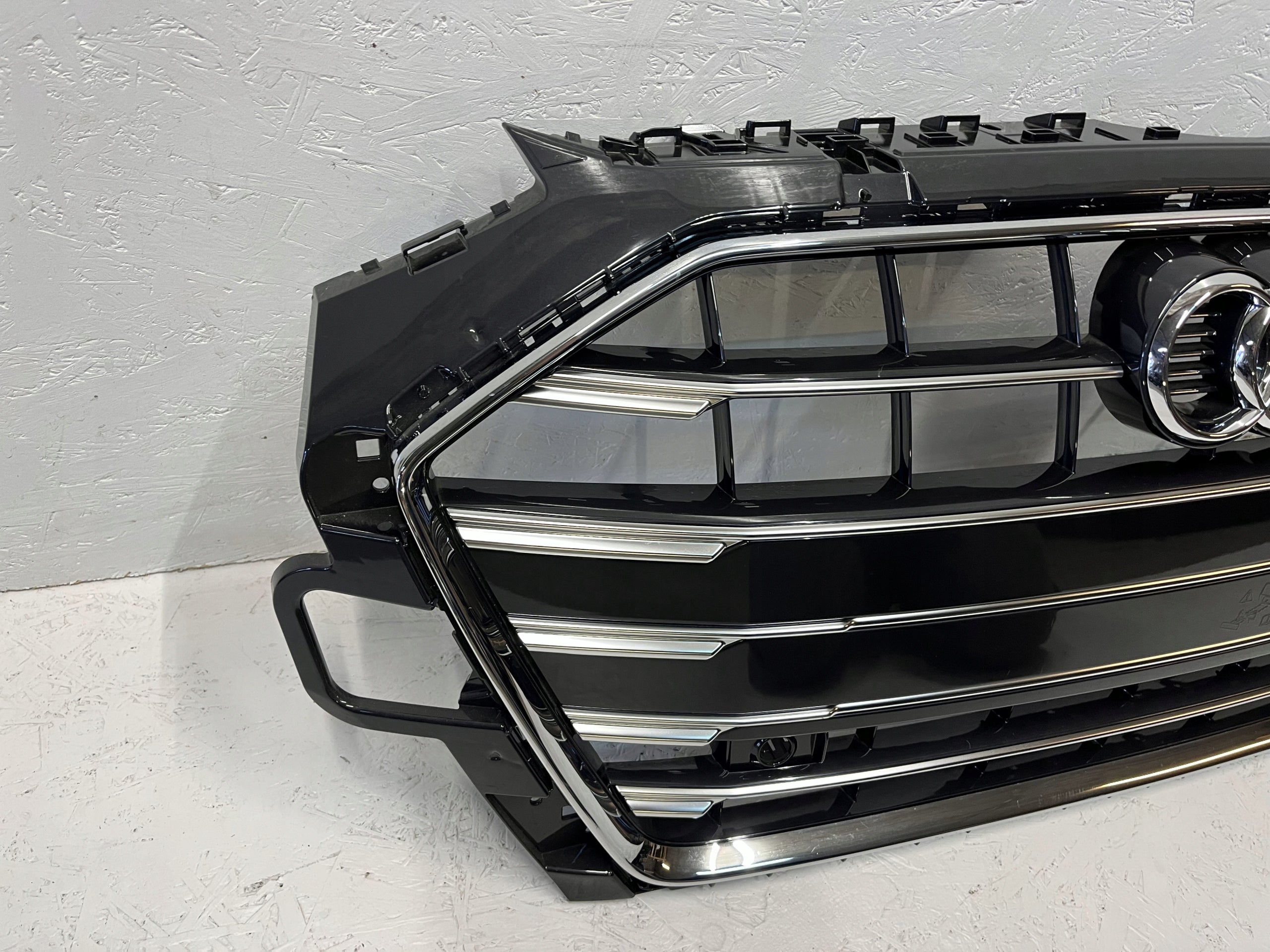 Kühlergrill Audi A4 B9 FRONTGRILL 8W0853651DF Kühlergitter