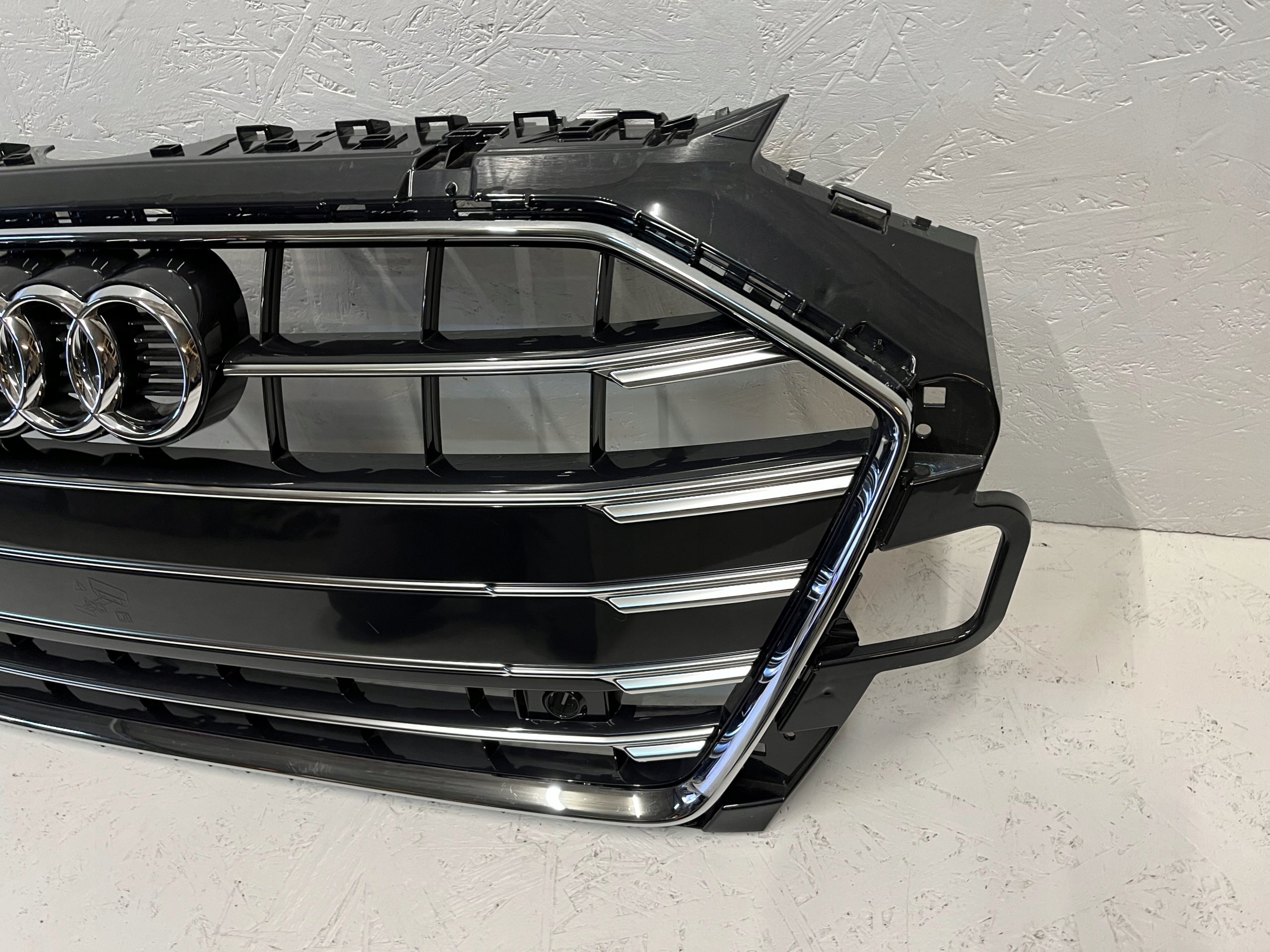 Kühlergrill Audi A4 B9 FRONTGRILL 8W0853651DF Kühlergitter